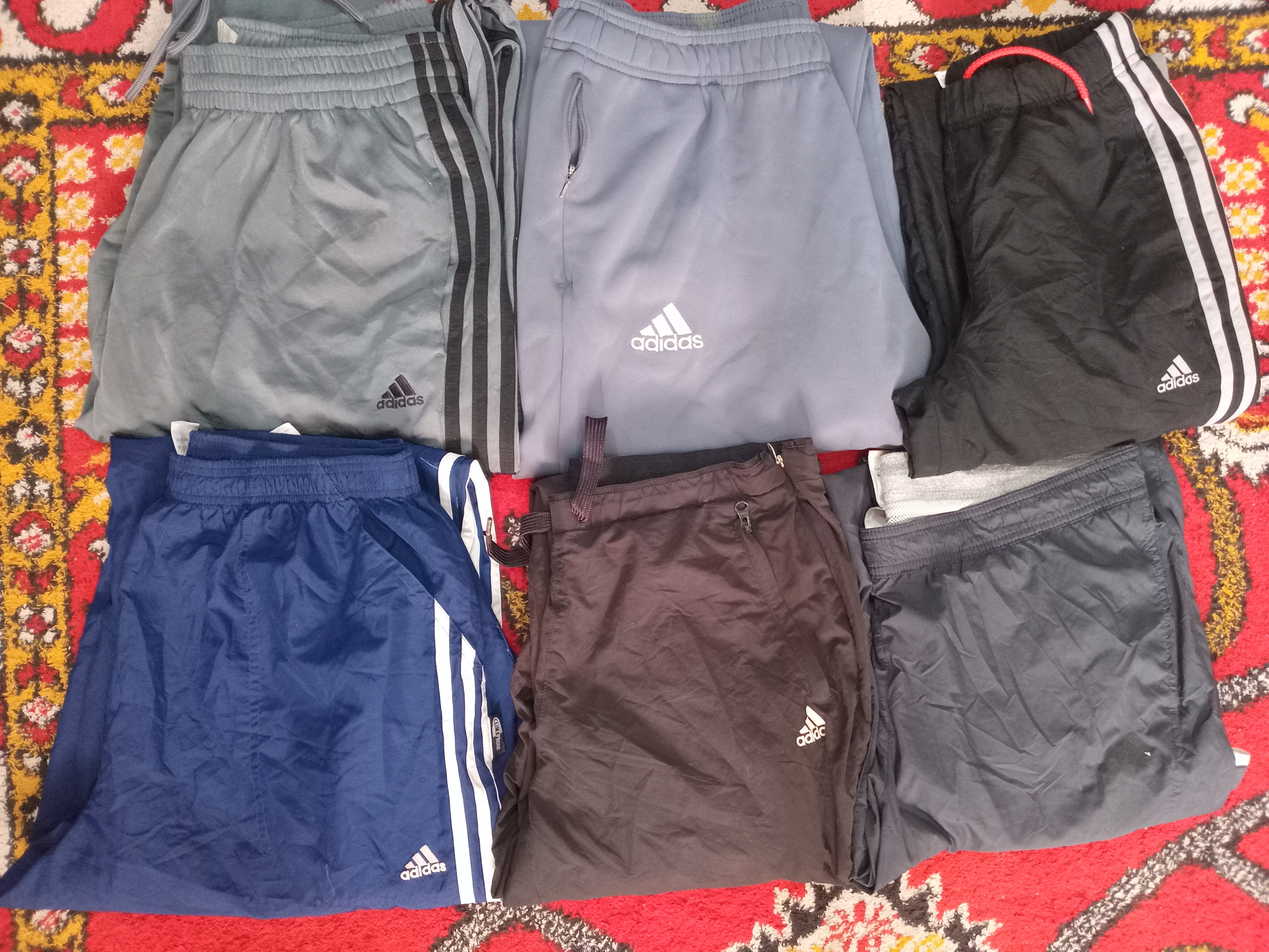 アディダス トラックパンツ