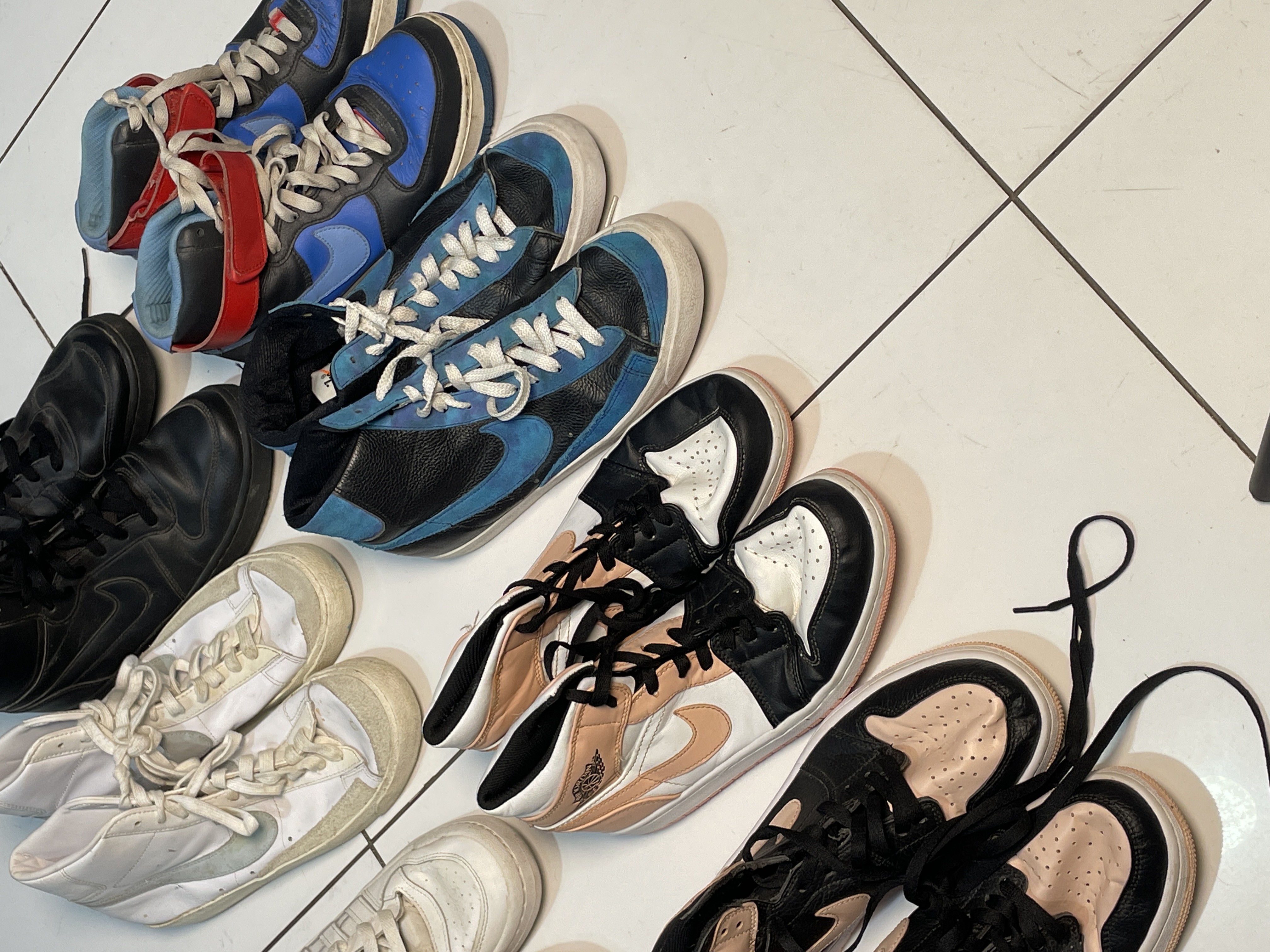 Hi tops Branded Sneaker Bundle of 11 Sneaker