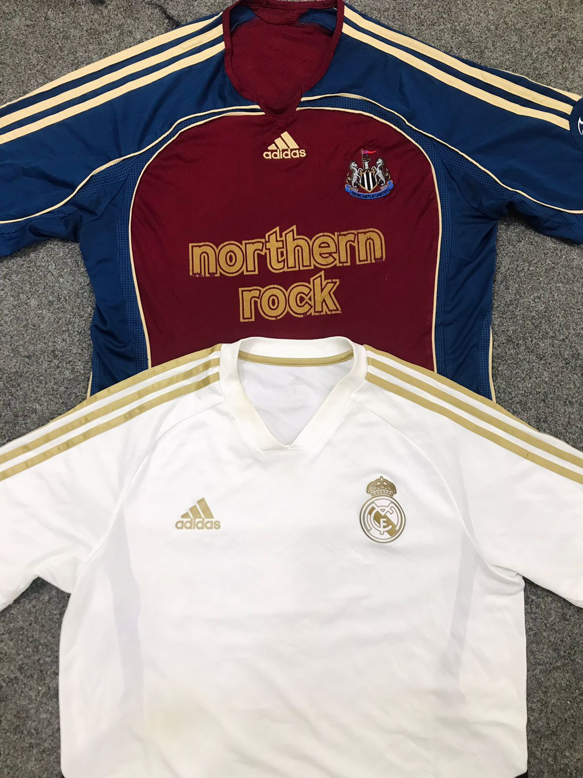 フットボールクラブジャージ