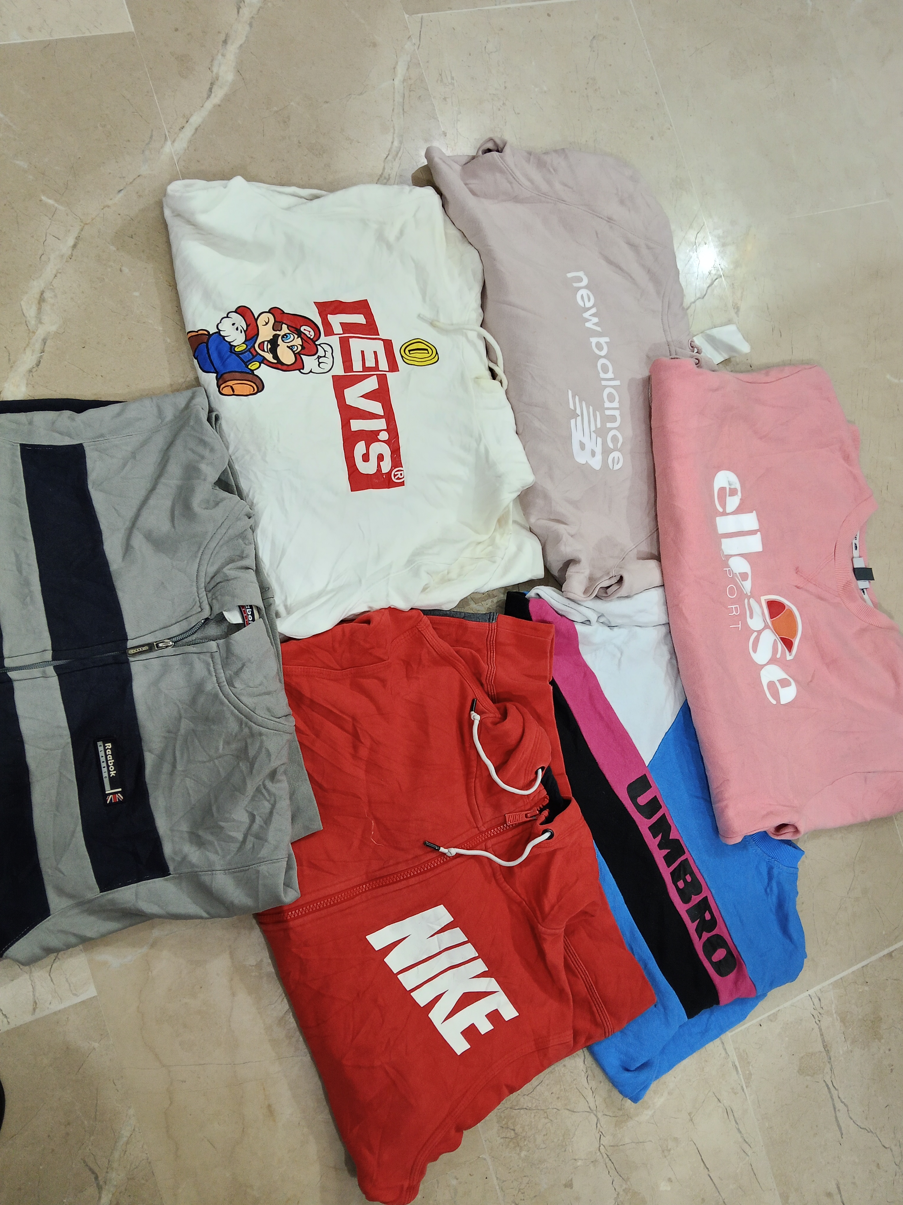 Mix Sweatshirts and Hoodies