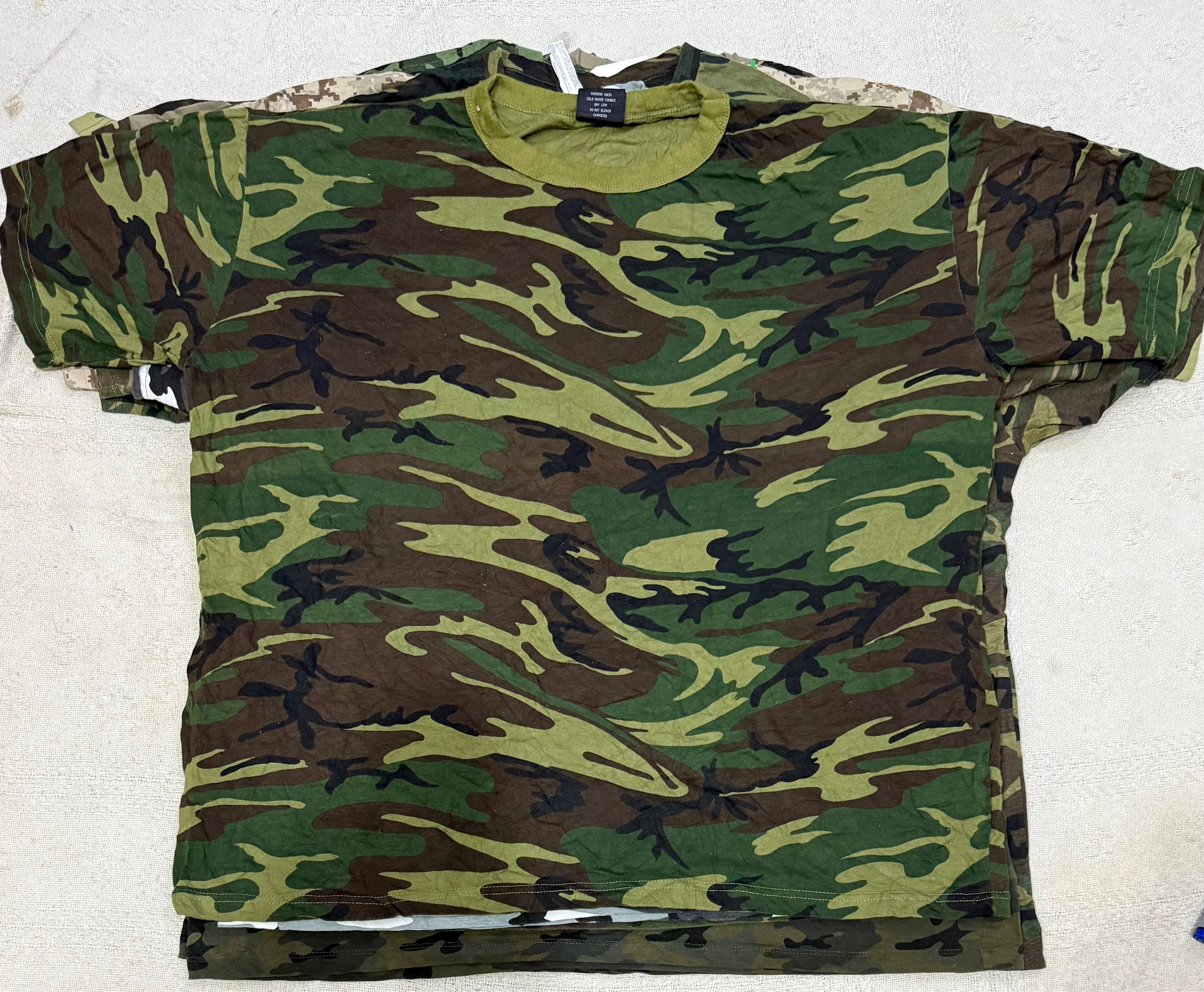 Army T shirts 25 pieces