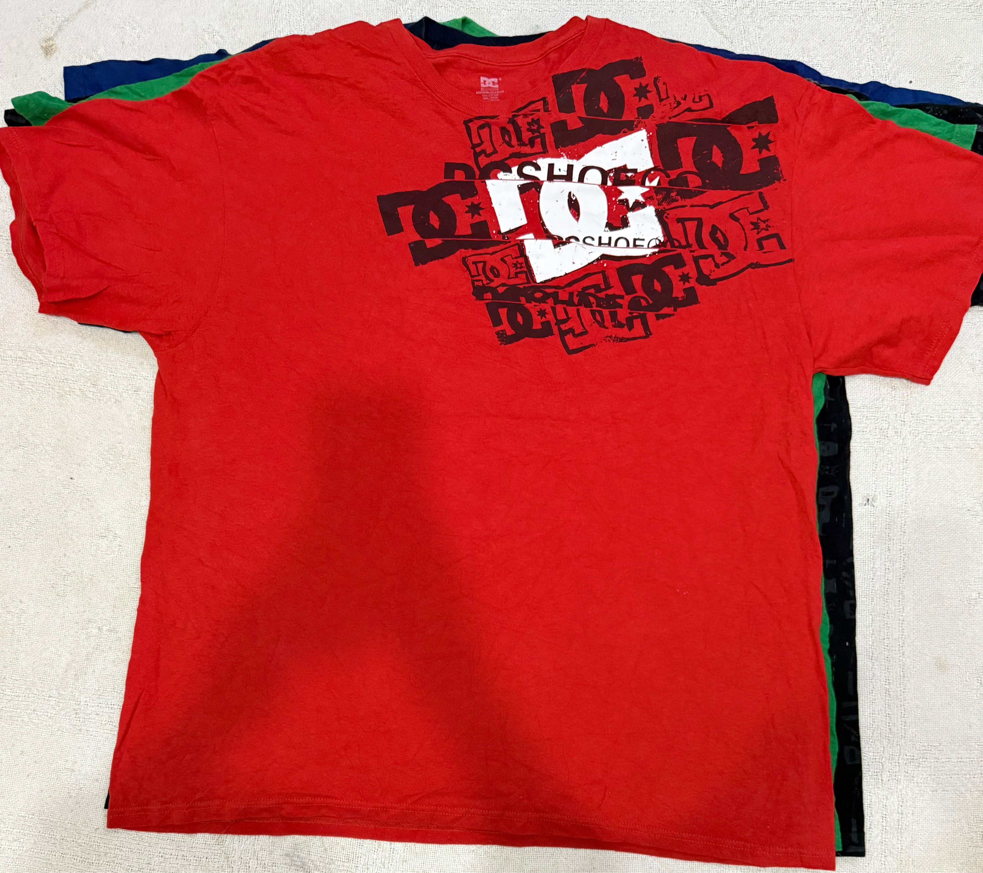 DC Schuhe T-Shirts 15 Stück