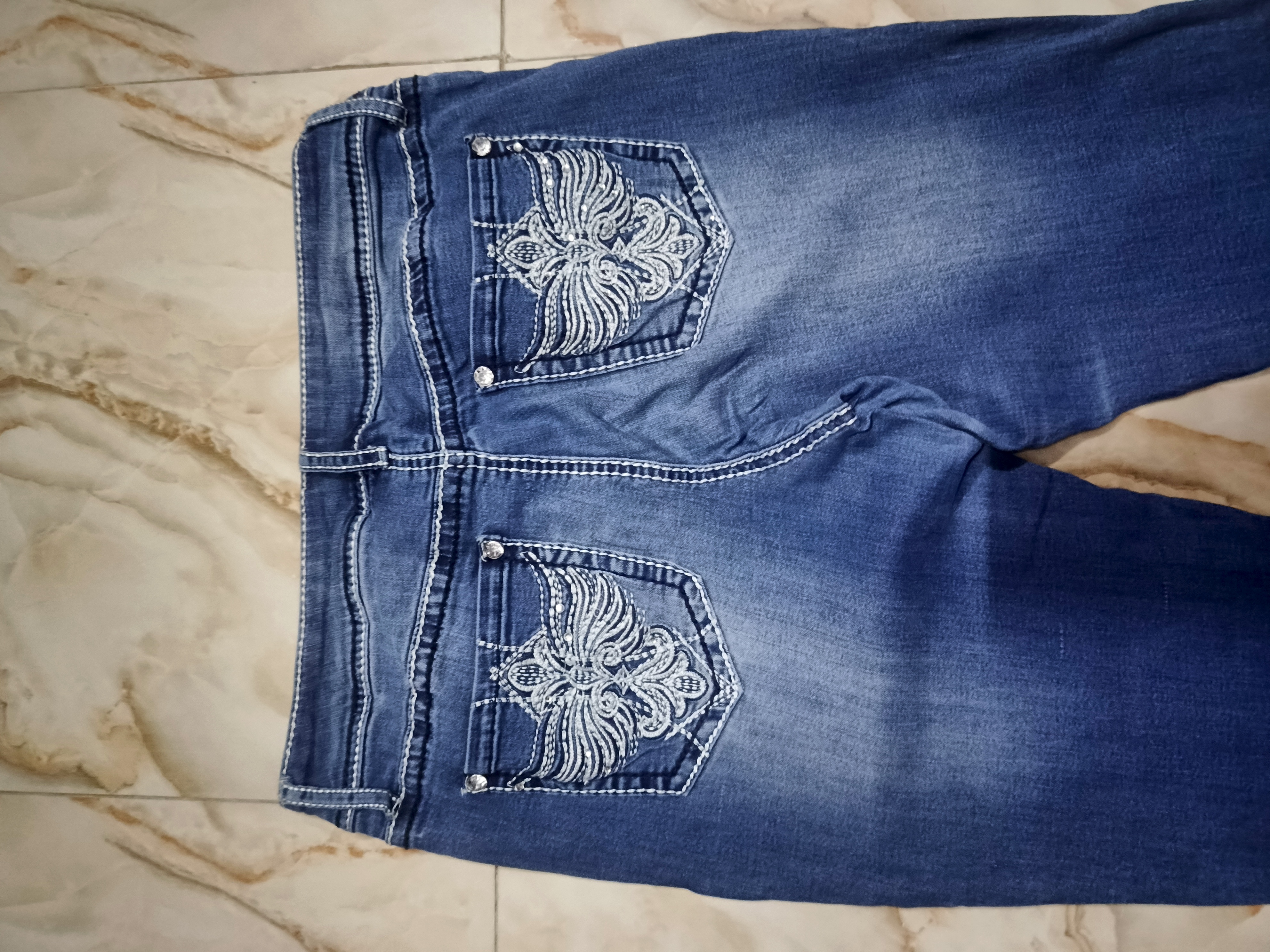 ブランドなしの刺繍ジーンズ