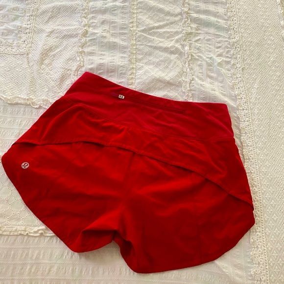 shorts Lululemon