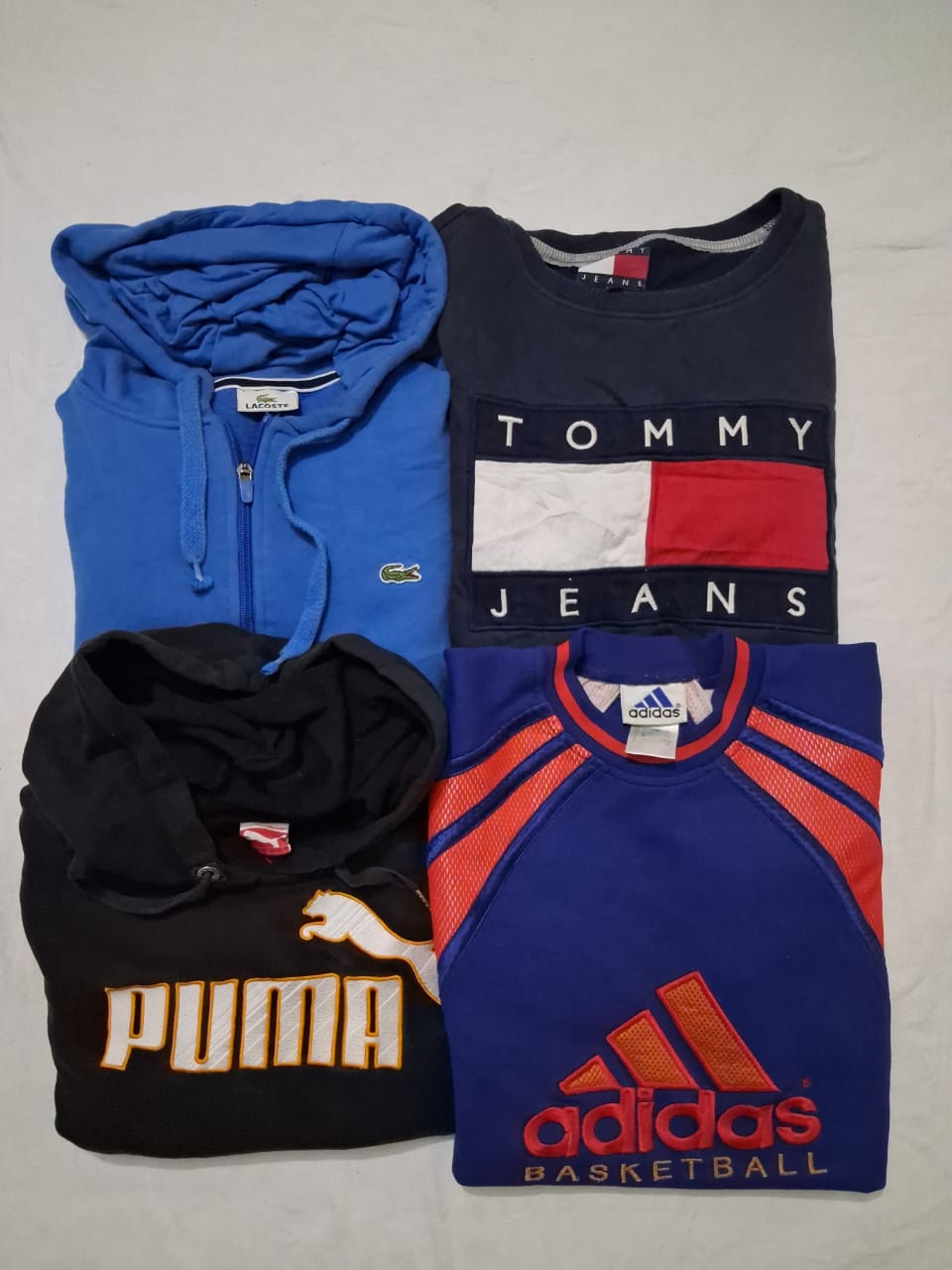 ブランドパーカーとフーディ