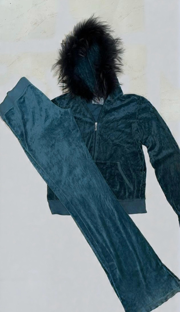 「ジュシー・クチュール トラックスーツ ファージャケット付き」