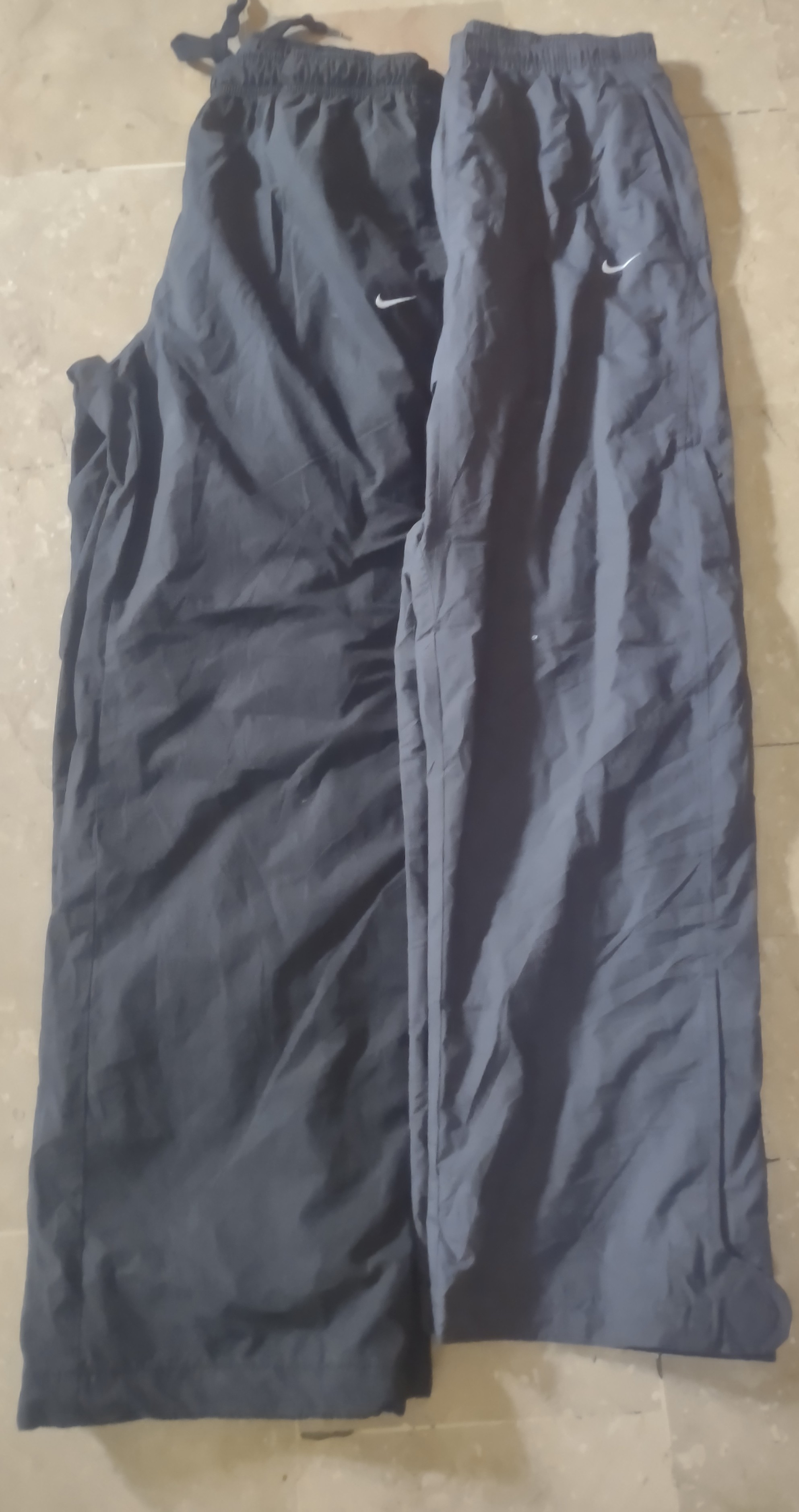ナイキ トラックパンツ