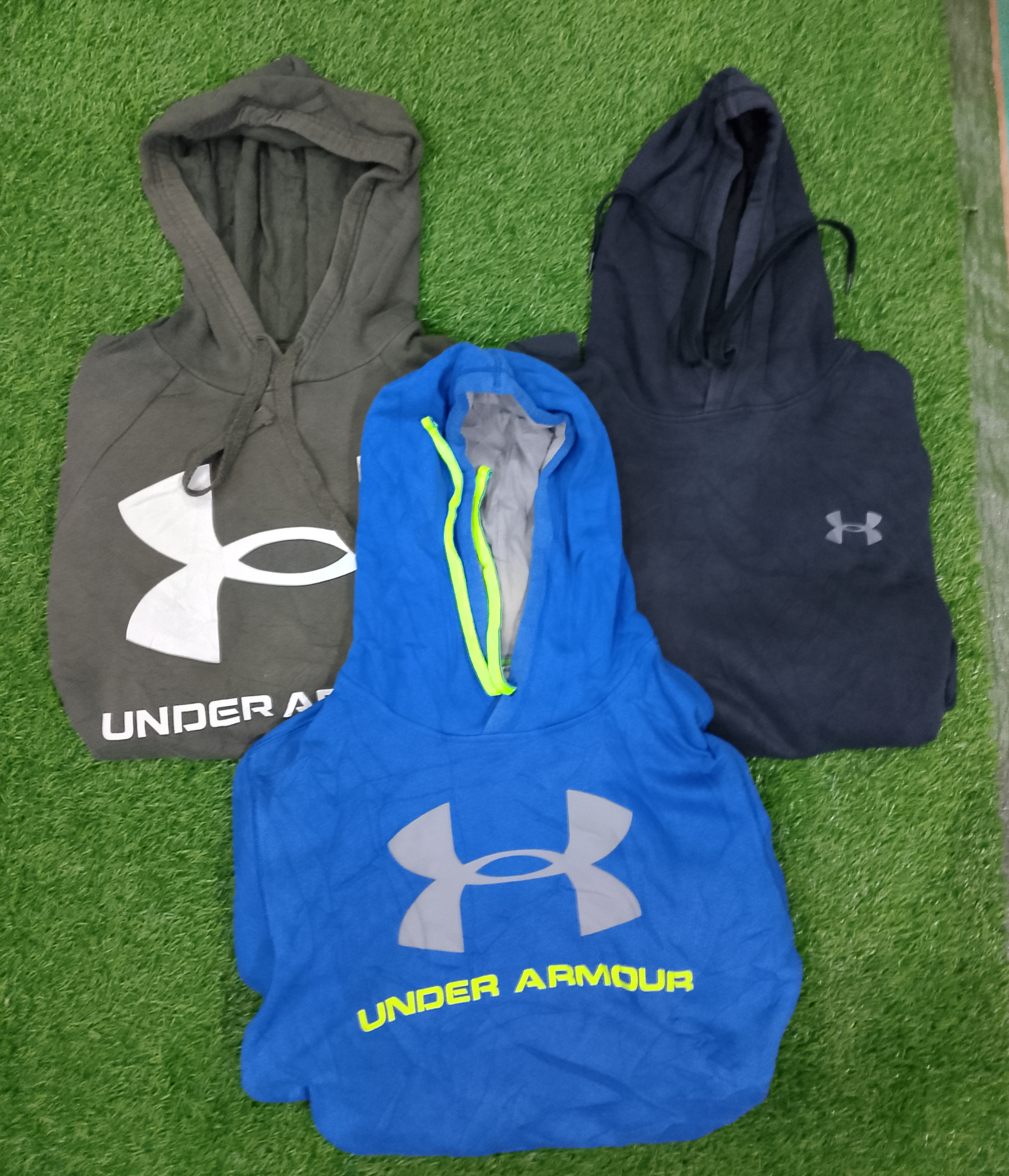 アンダーアーマーフーディ