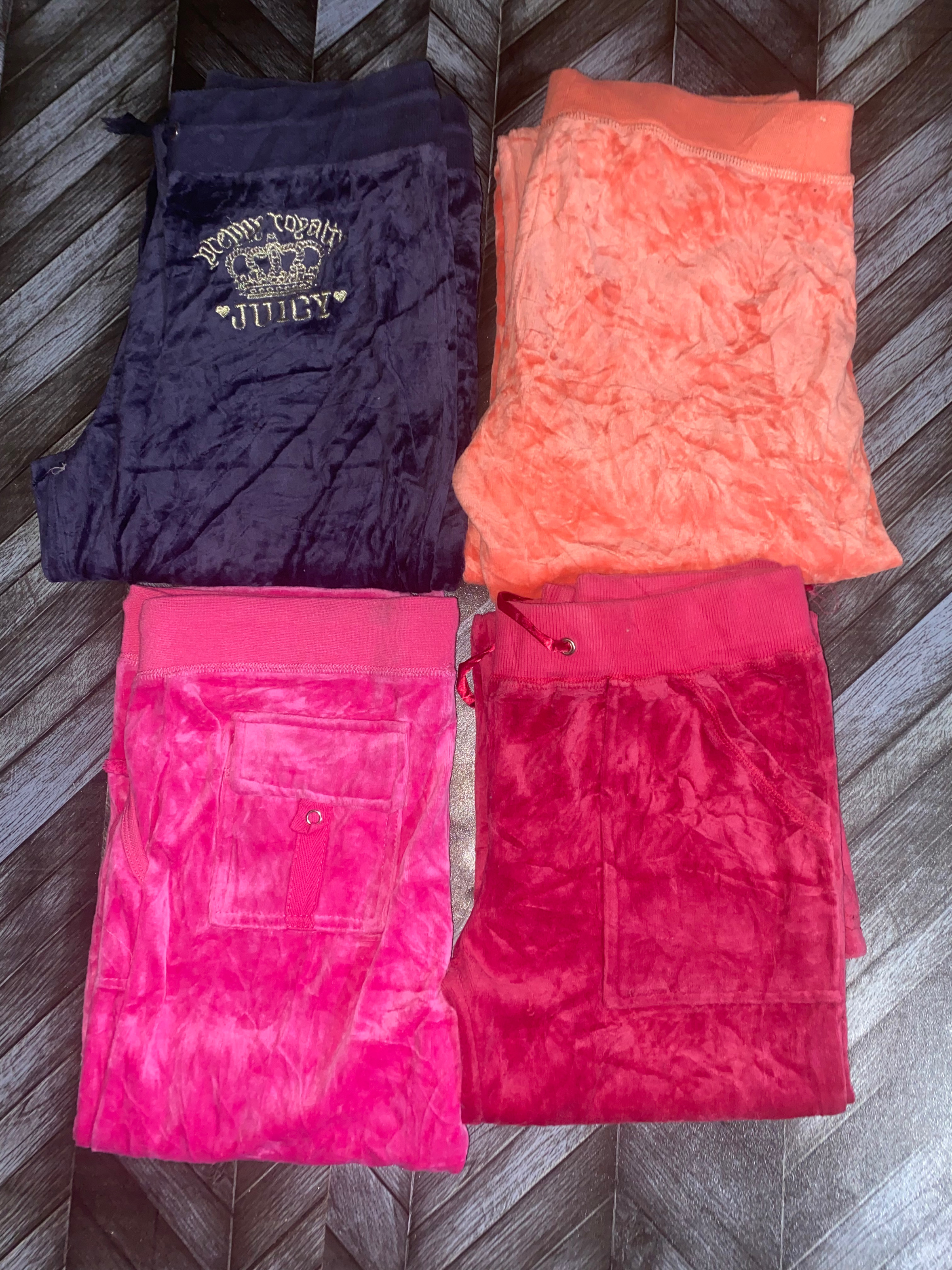 美しいジュシー・クチュールのズボン