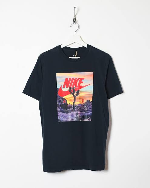 Nike Rund- und Polo-T-Shirts