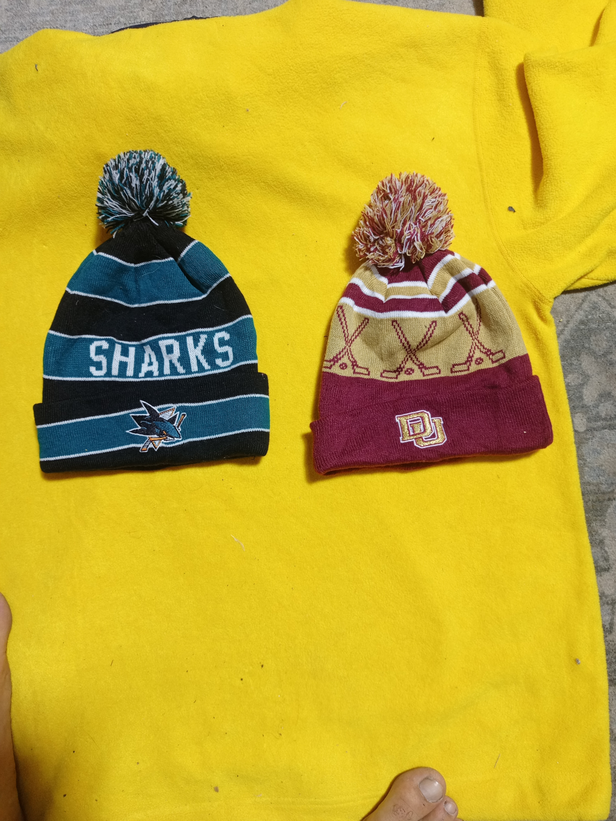 Beanies NFL NHL AND MIX