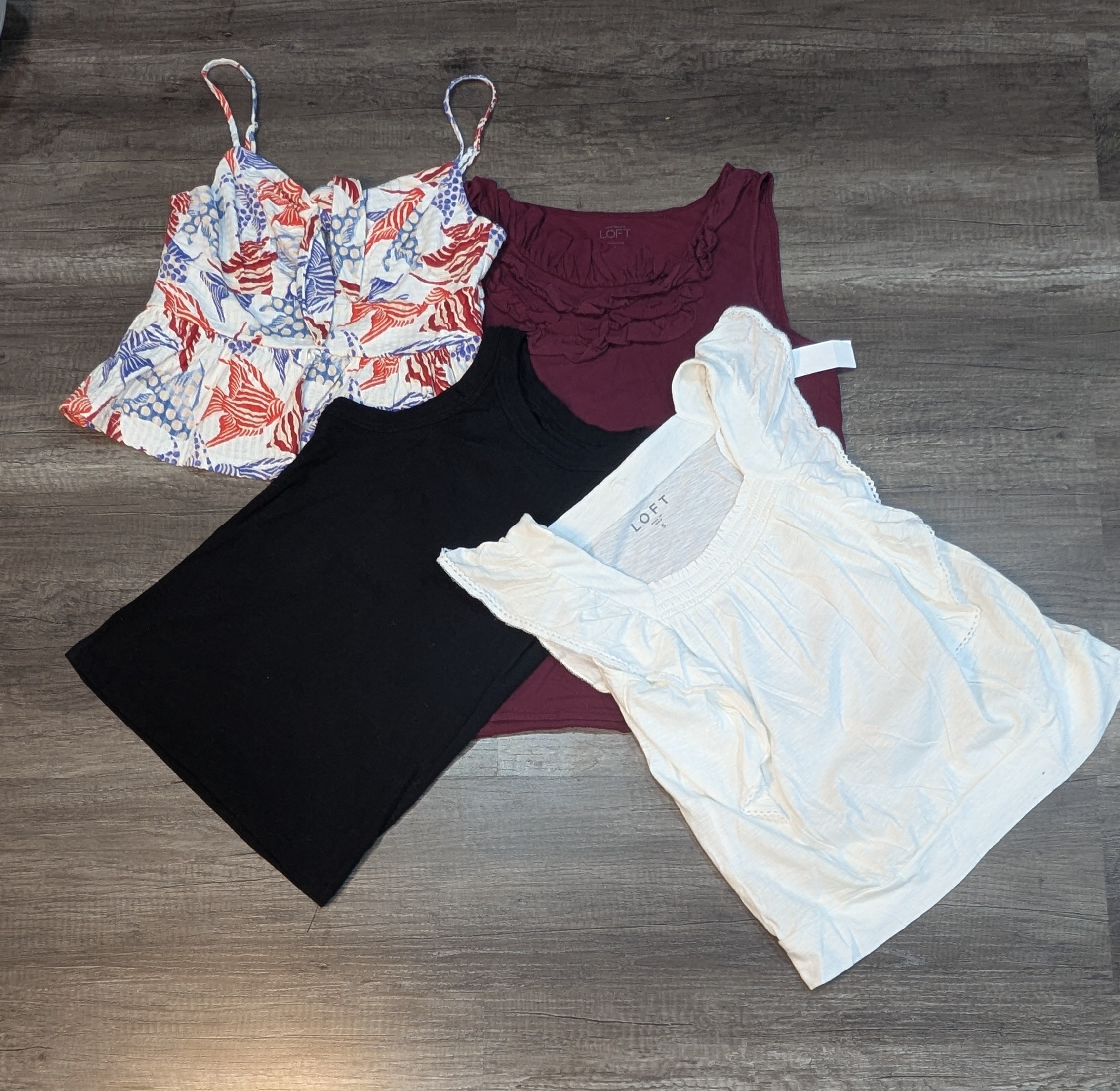 1416 ! Loft Tank Top& Cami Tops
