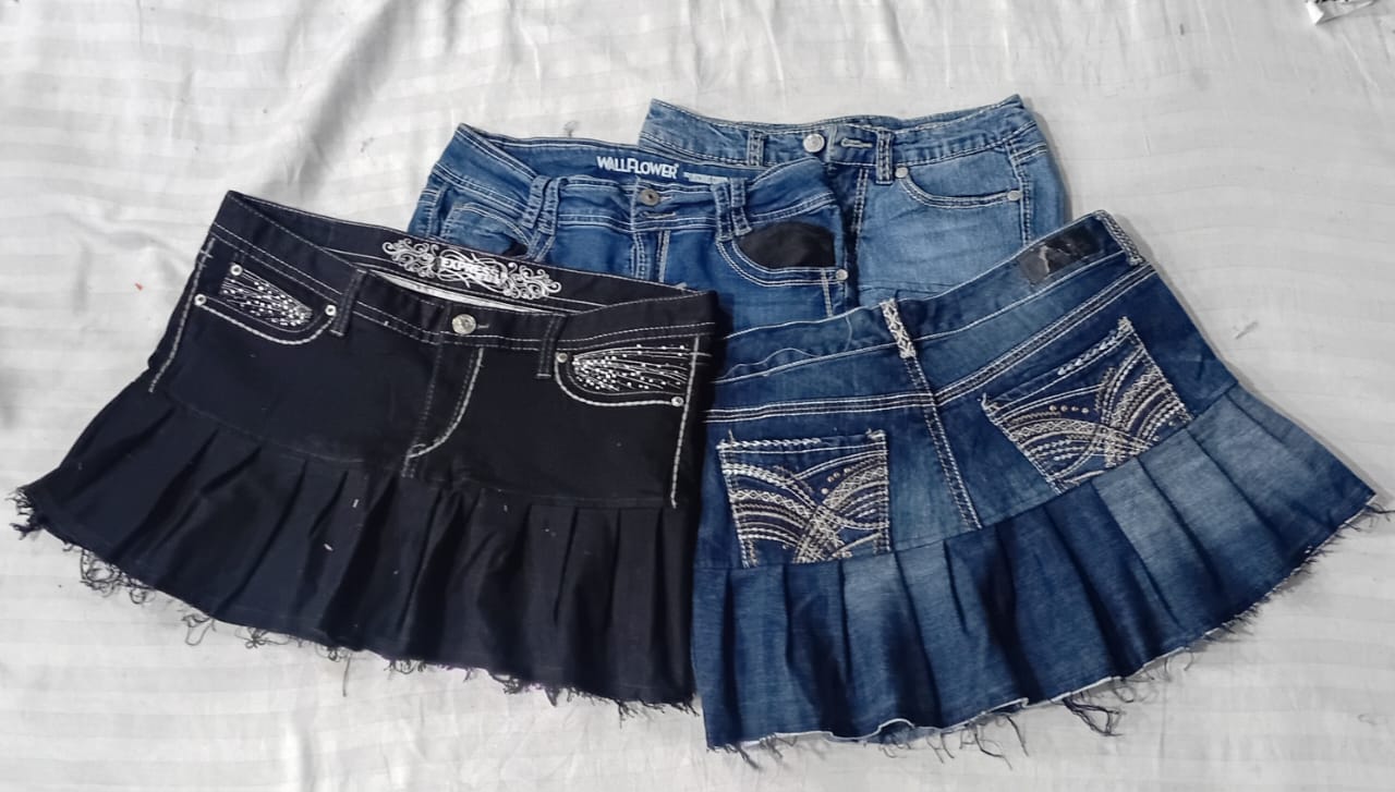 CR5631 Y2K Style Upcycled Flare Skirt