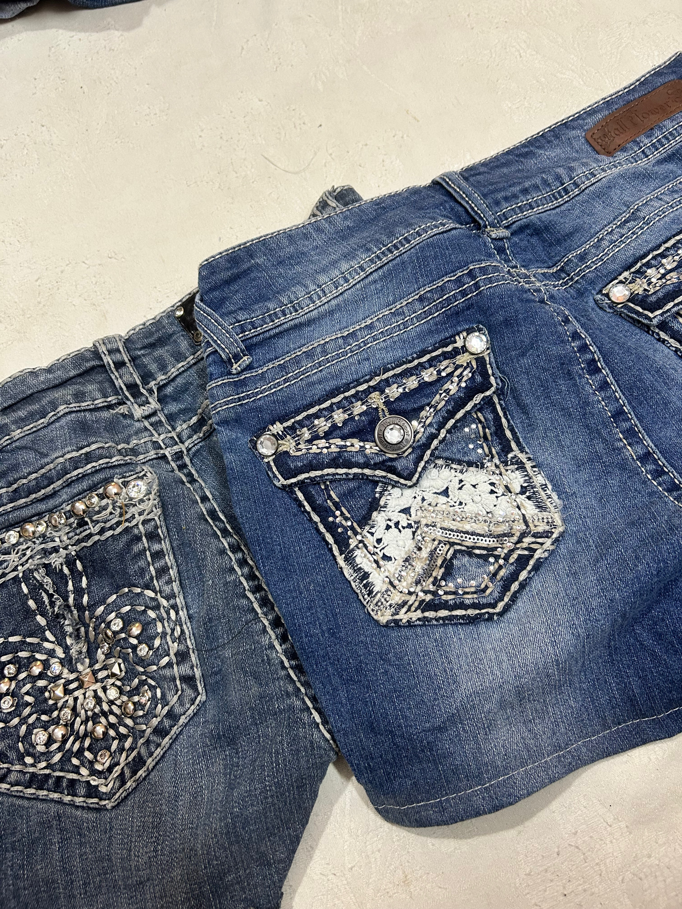 Mini Shorts (beautiful embroidered ❤️)