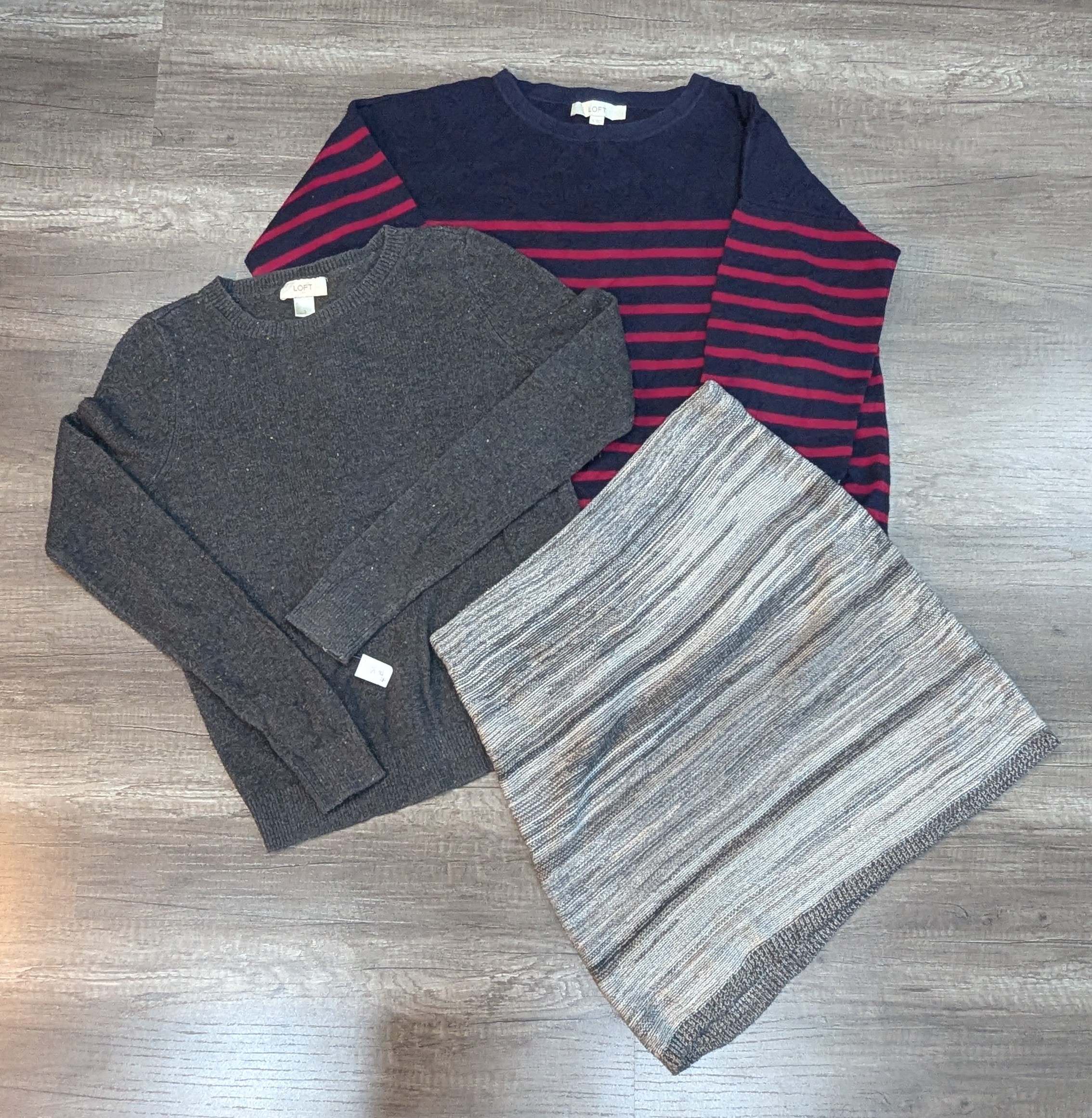 1621 - Ann Taylor loft, LOFT Sweaters, Skirts