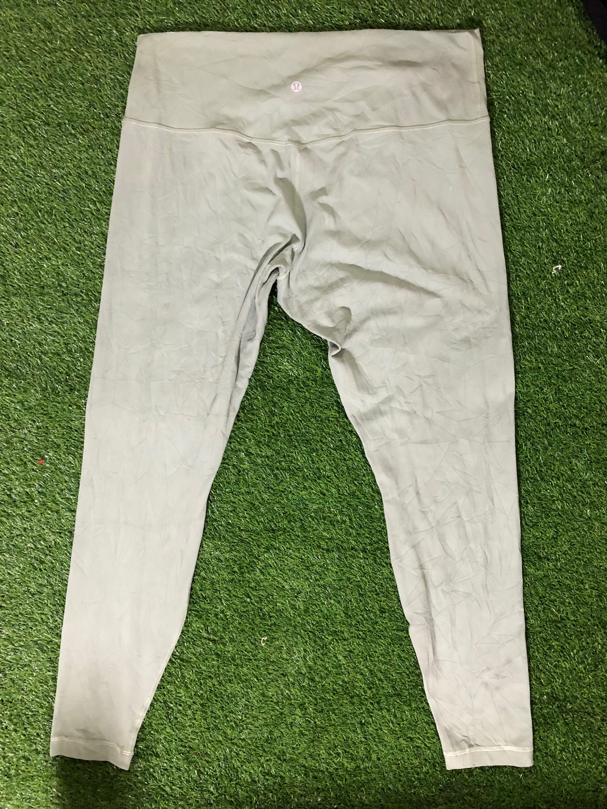 Authentic lalulemon leggings