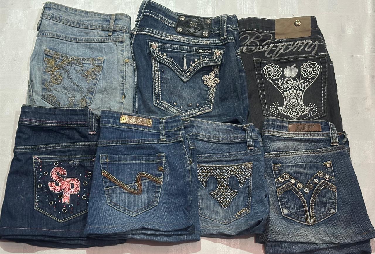 APPLE BOTTOMS AND OTHER MIX BRANDS MINI SKIRTS