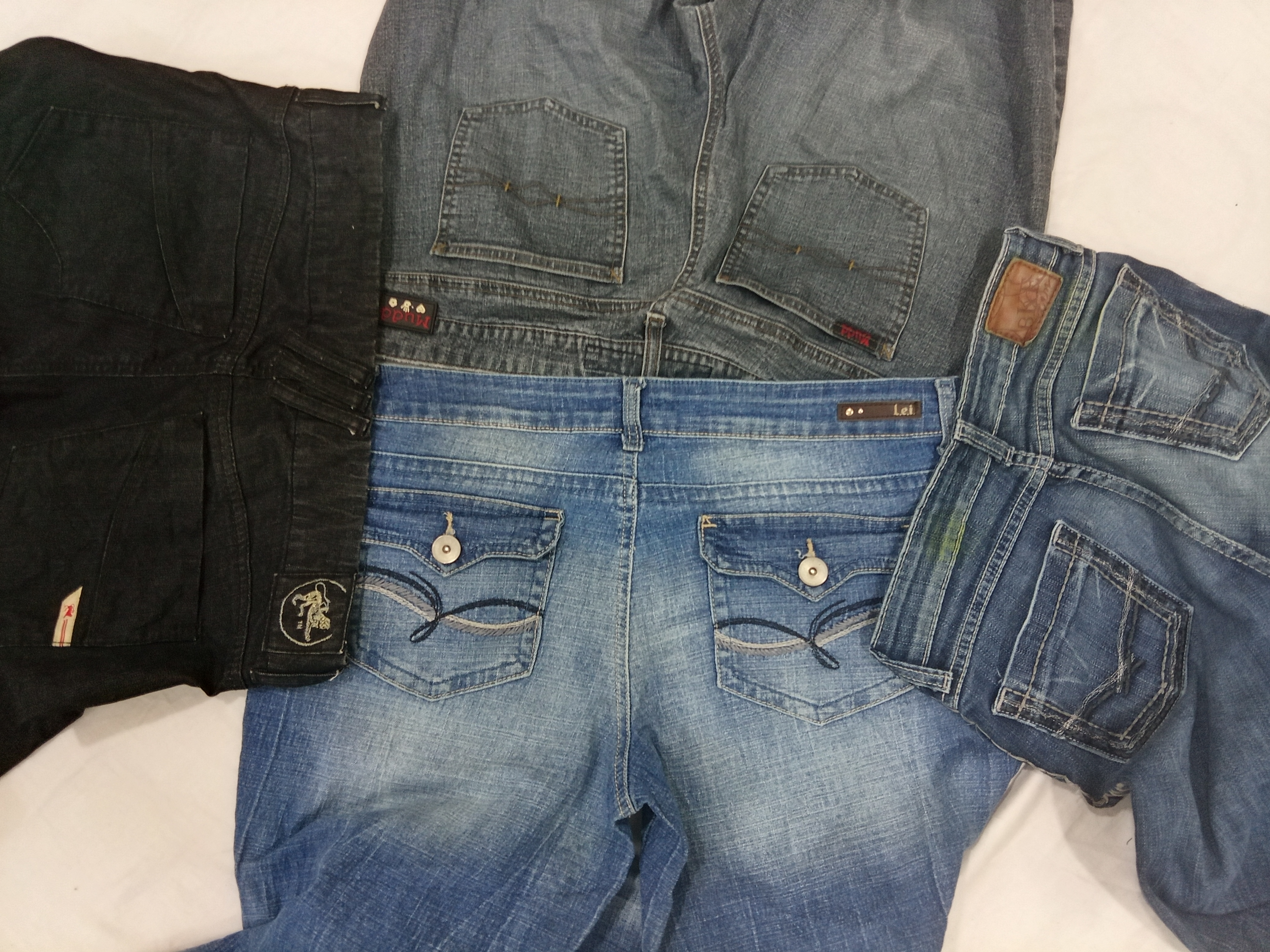 Low Rise Detailing Jeans