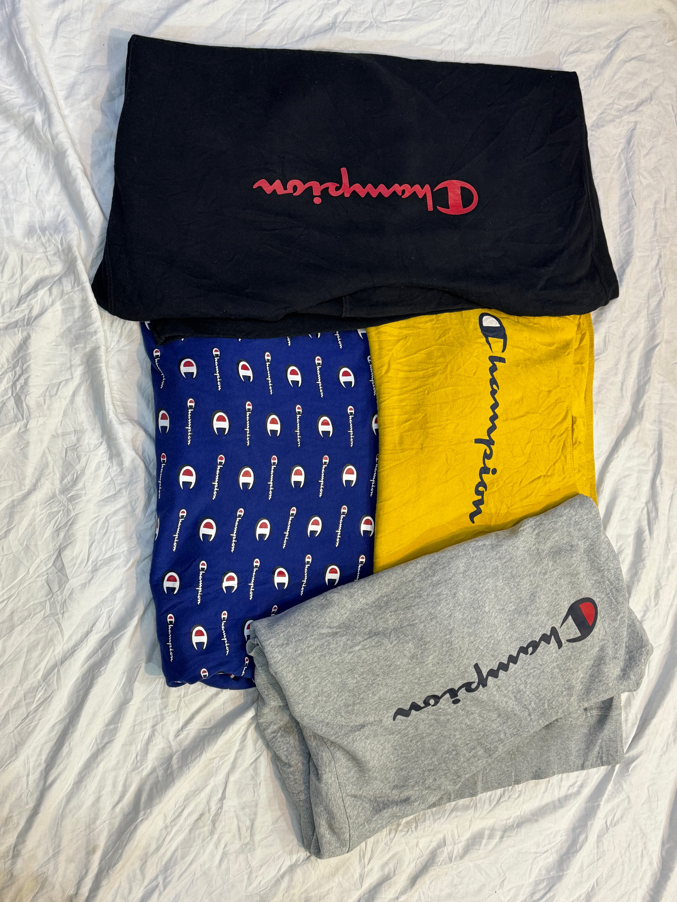 チャンピオン スウェットシャツとフーディ