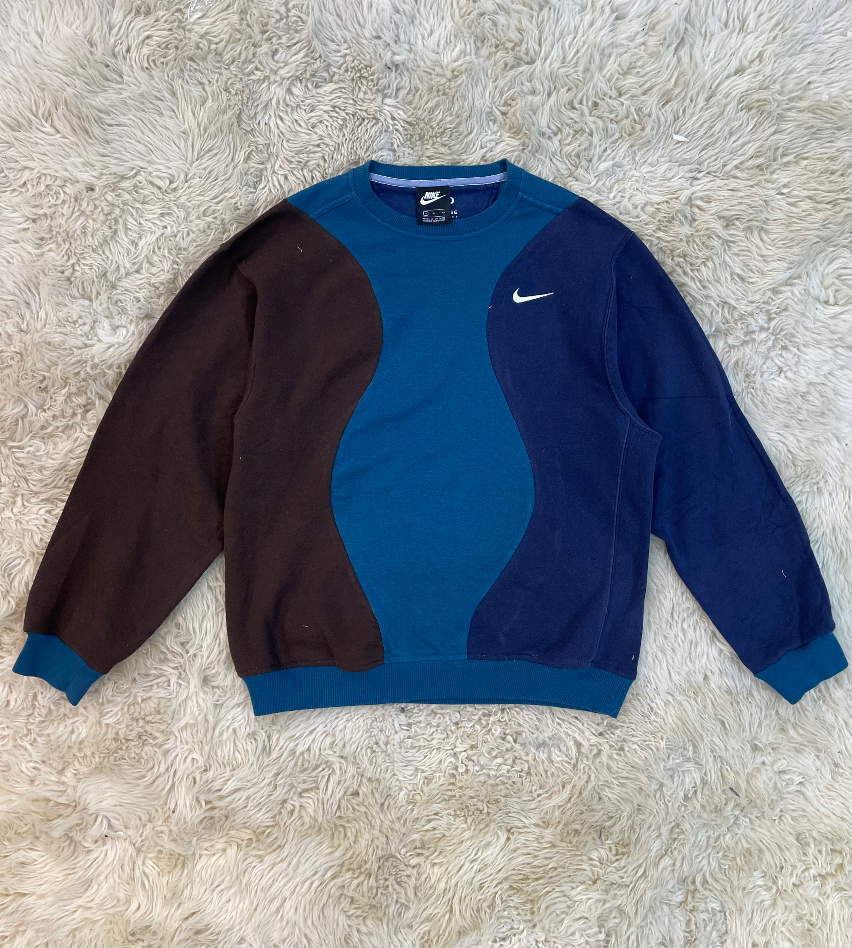Upcycle Nike sweatshirt (RW-1)