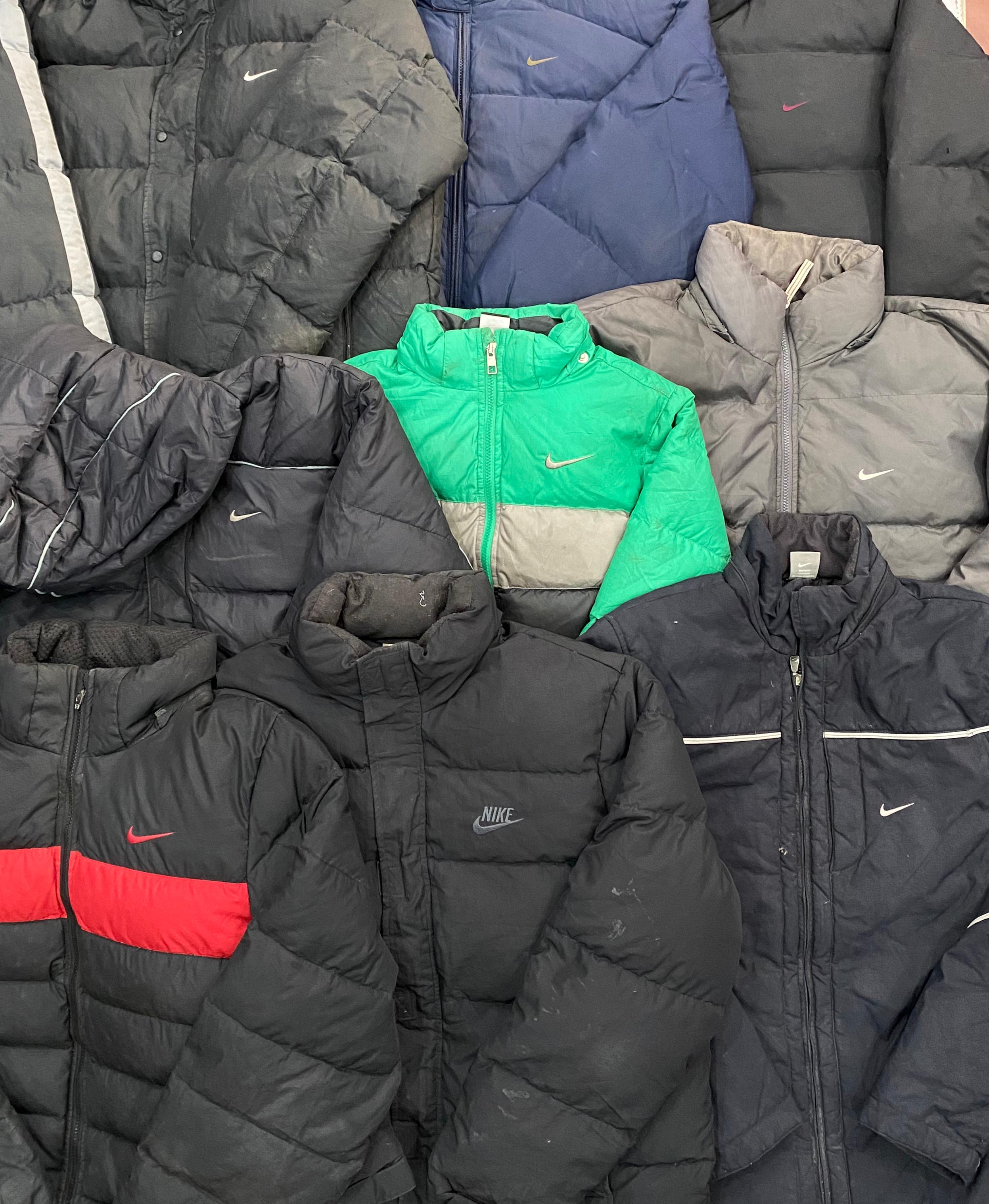 Veste à duvet Nike de marque - 13 pièces
