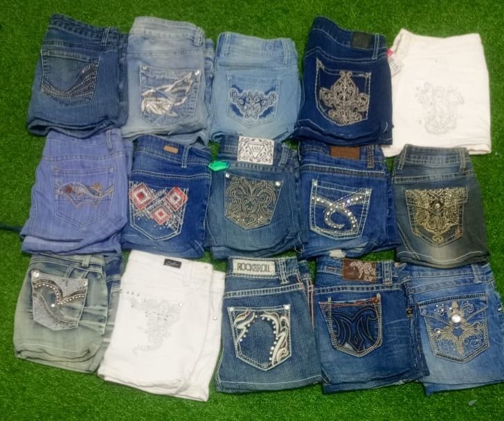 JUPE MINI EARL JEANS ET AUTRES MARQUES MIXTES (ID ..