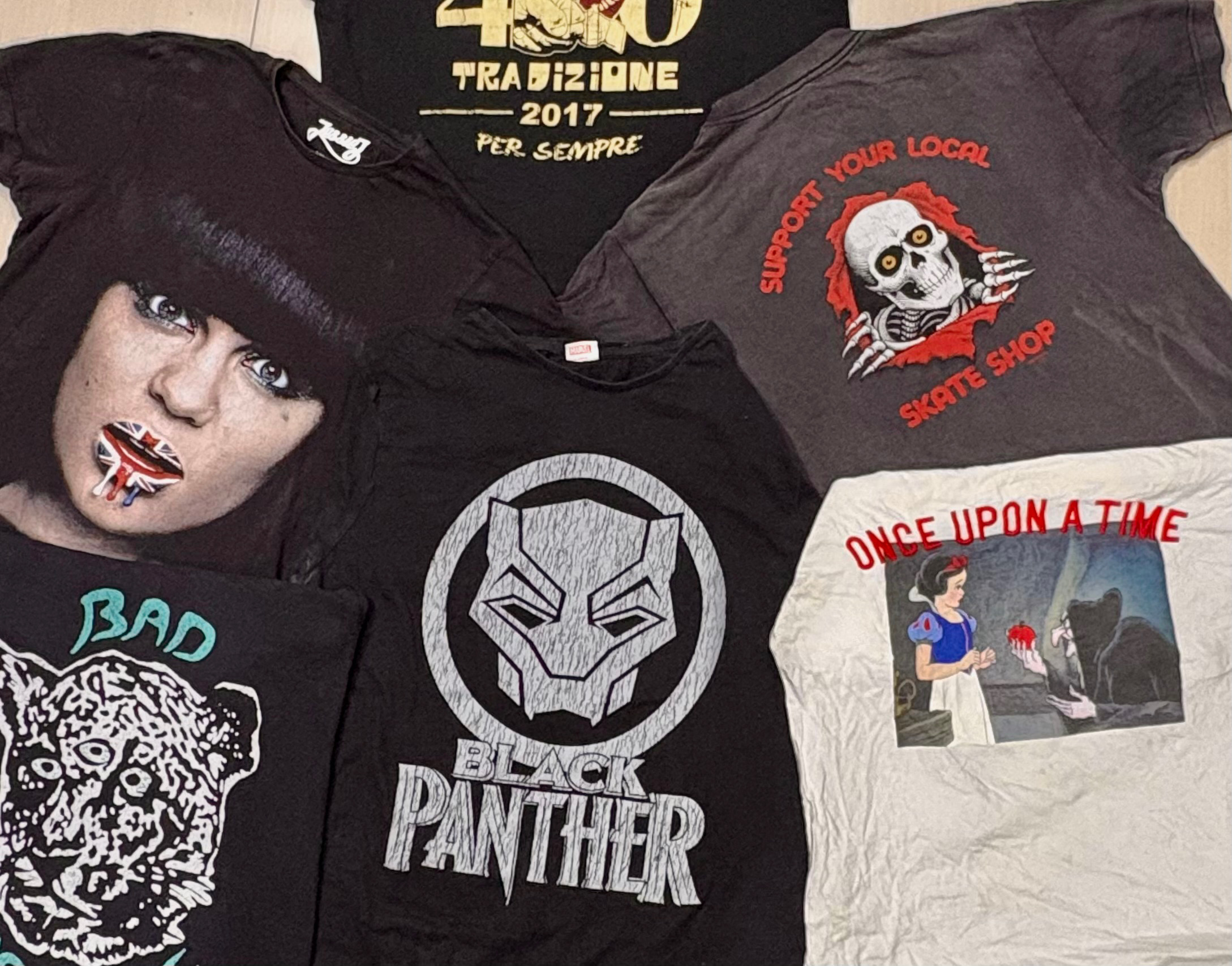 グラフィックTシャツ