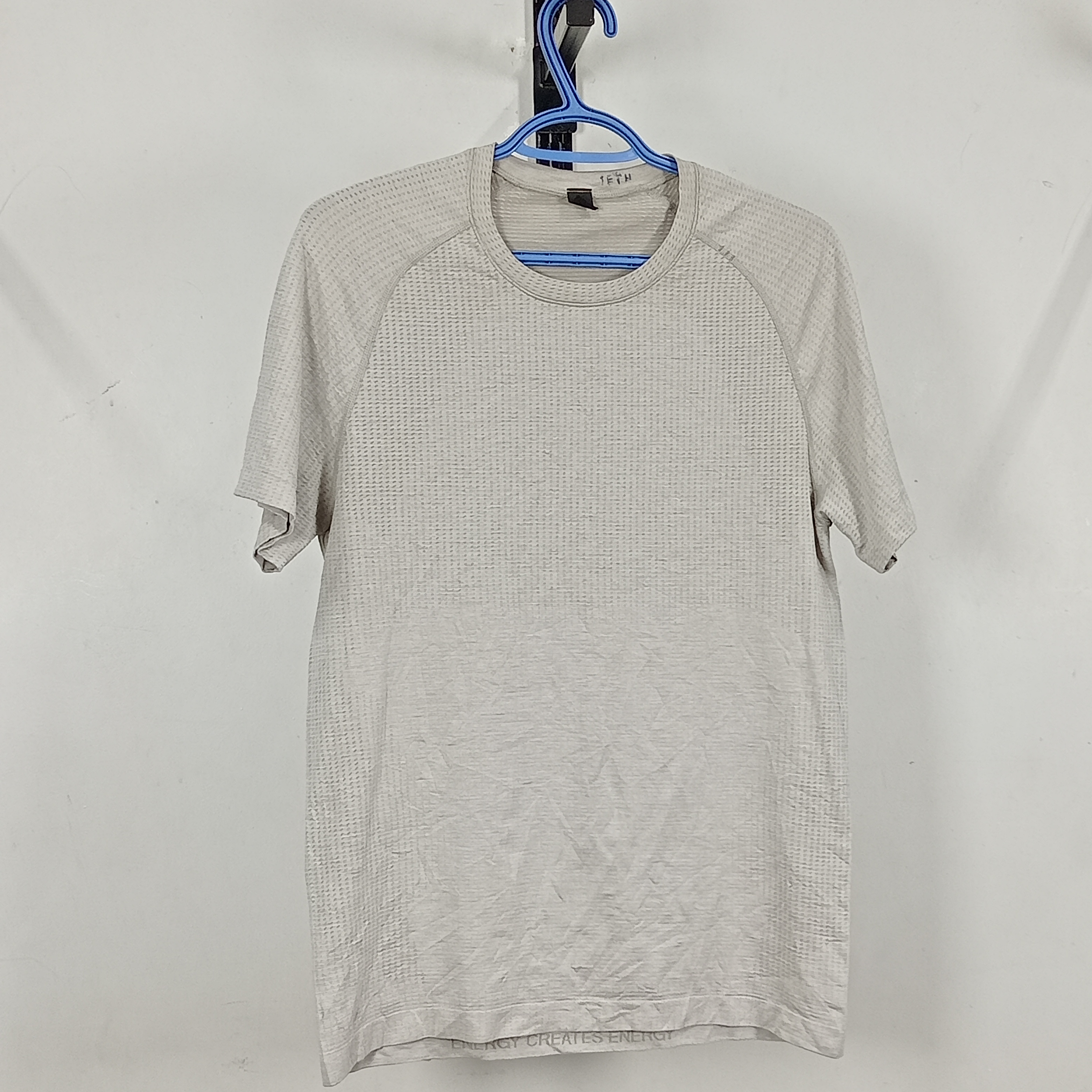 LULULEMON T-SHIRTS & TANK TOPS - BUNDLE 05