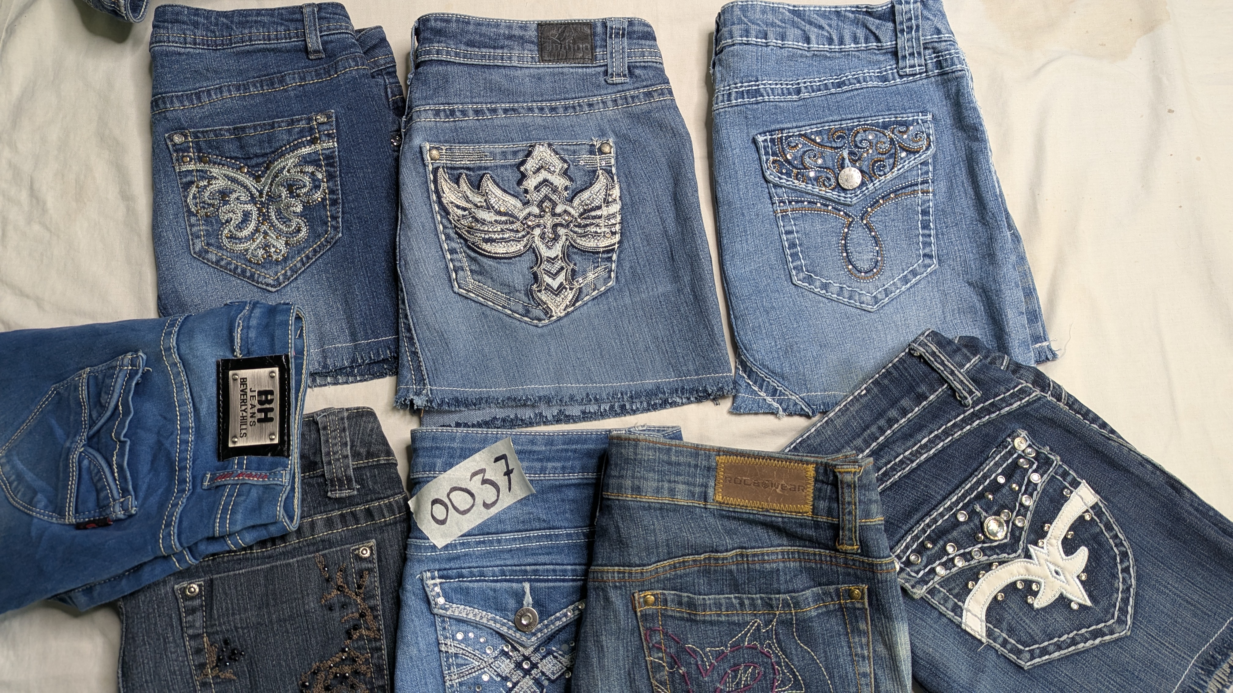 Jupes courtes magnifiques brodées ❤️( Rockawear & ..