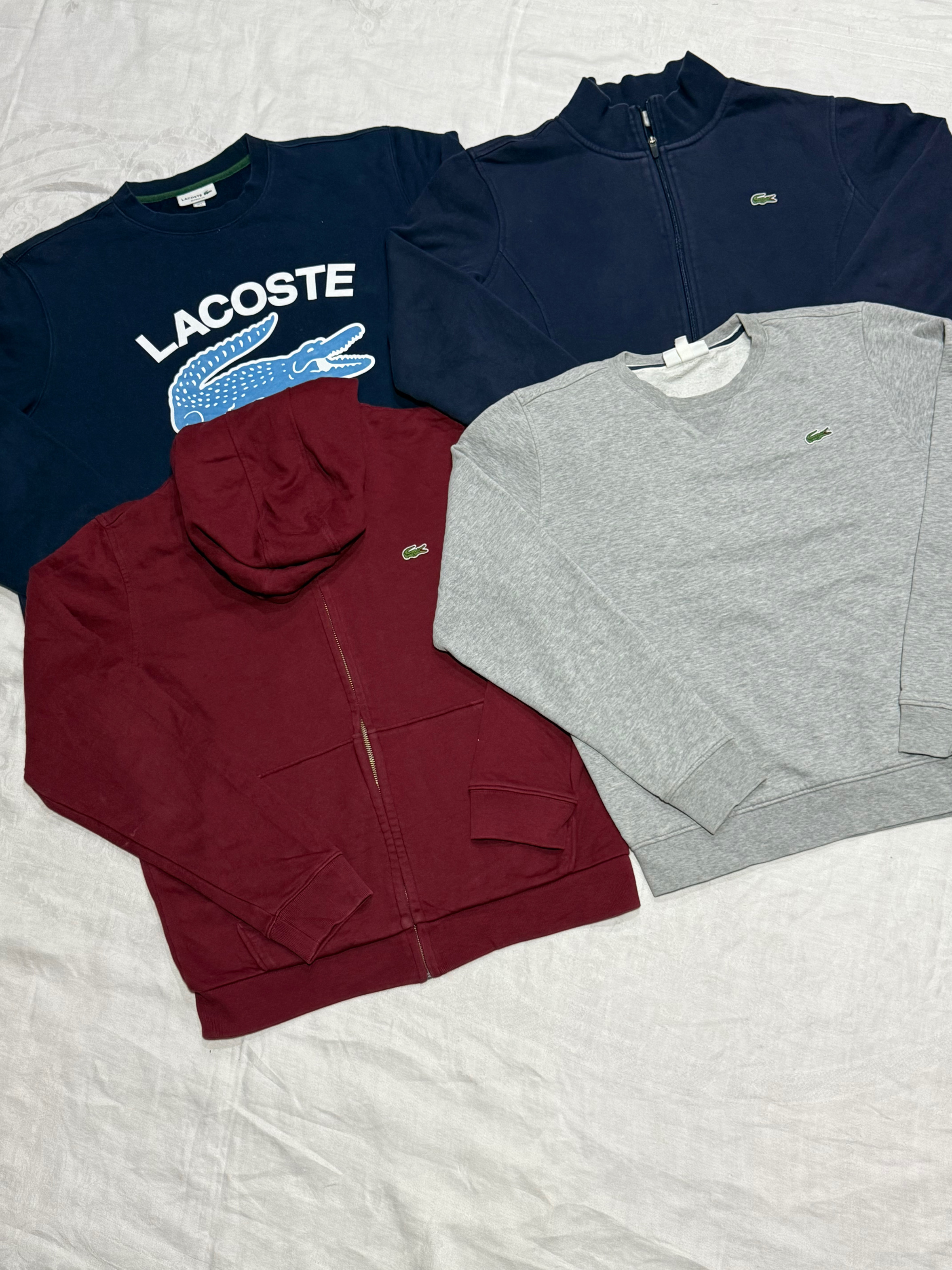 Lacosteスウェットシャツ