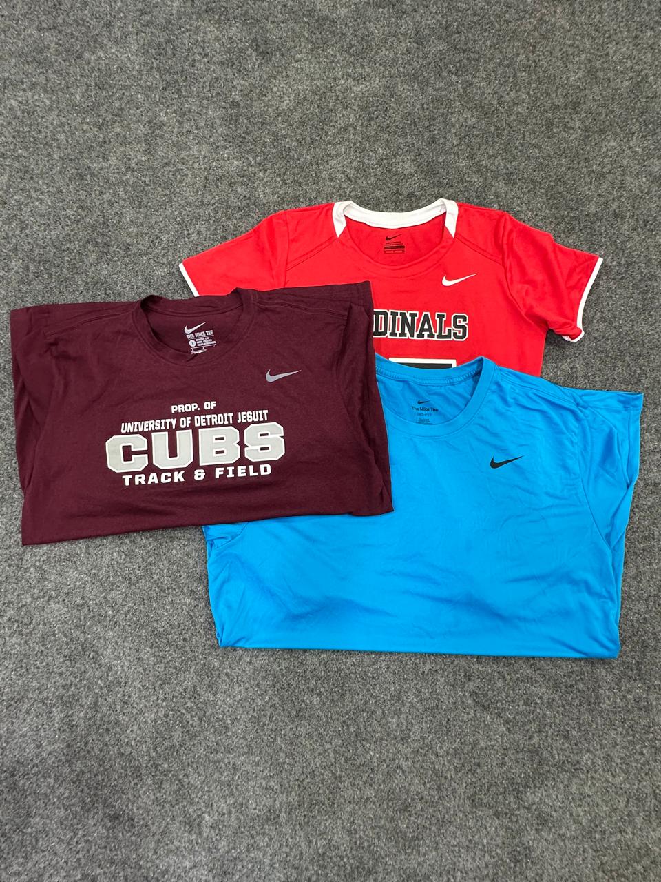 ZV1597 Nikeスポーツシャツ