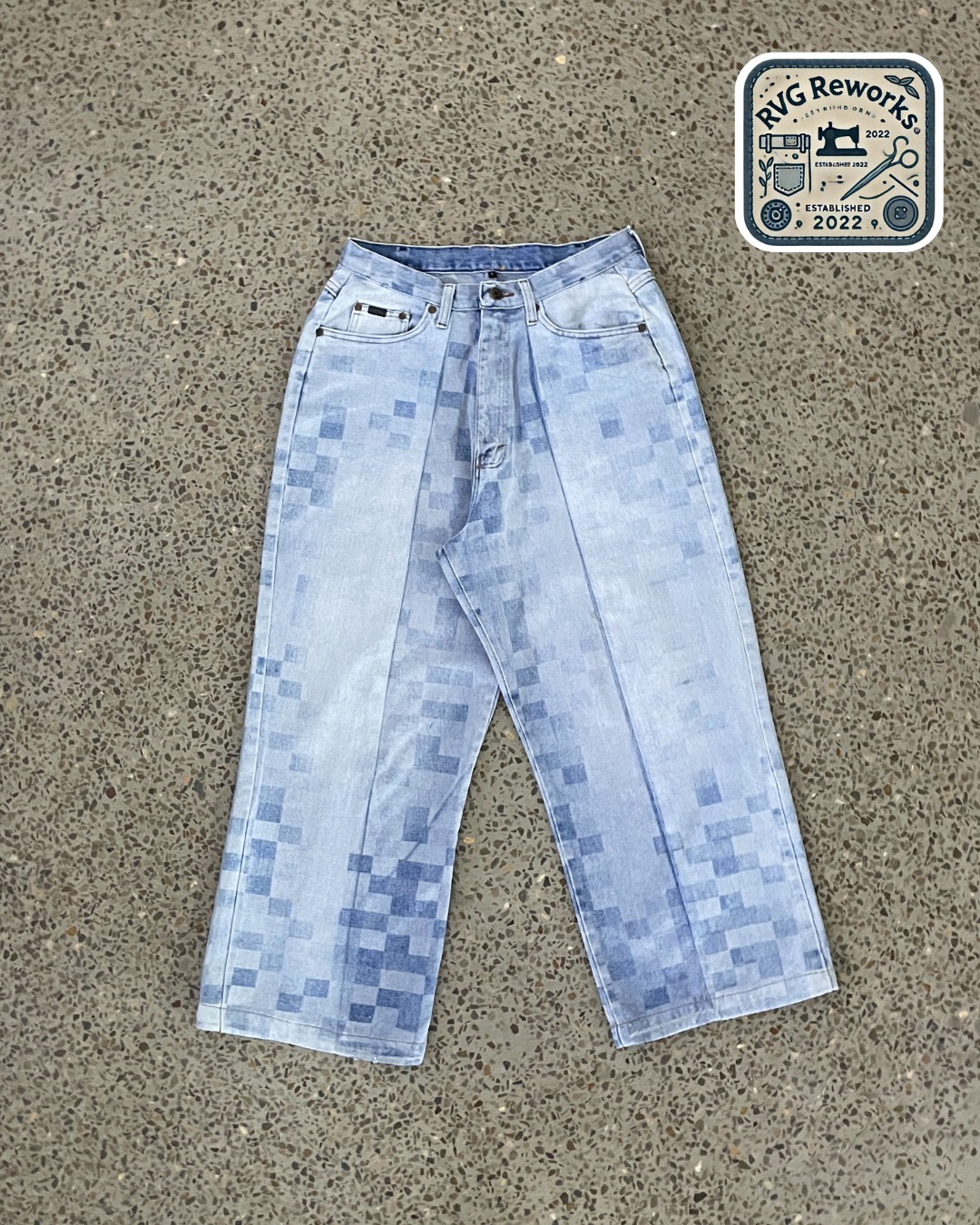 アップサイクルレーザープリントワイドレッグジーンズ