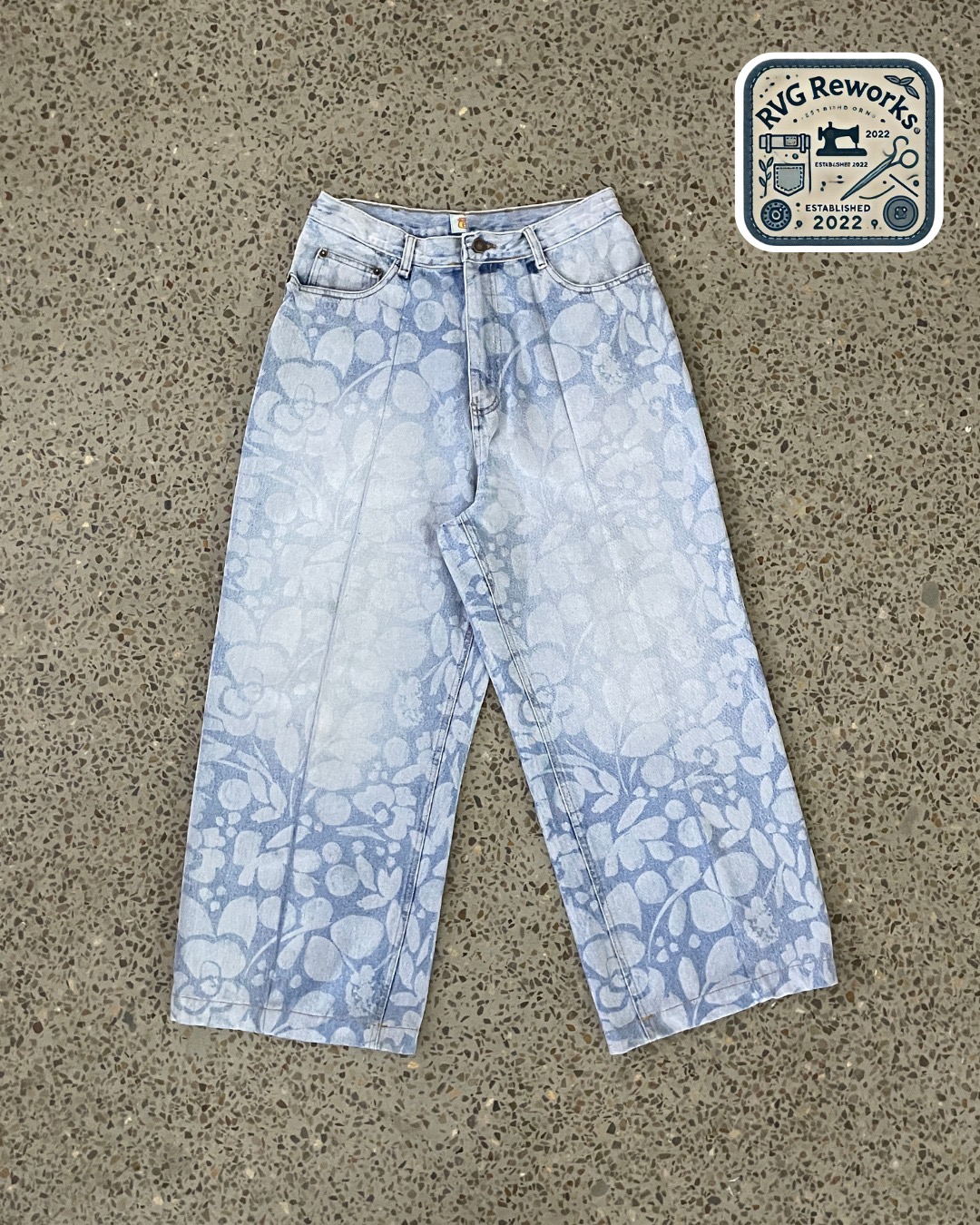 アップサイクルレーザープリントワイドレッグジーンズ