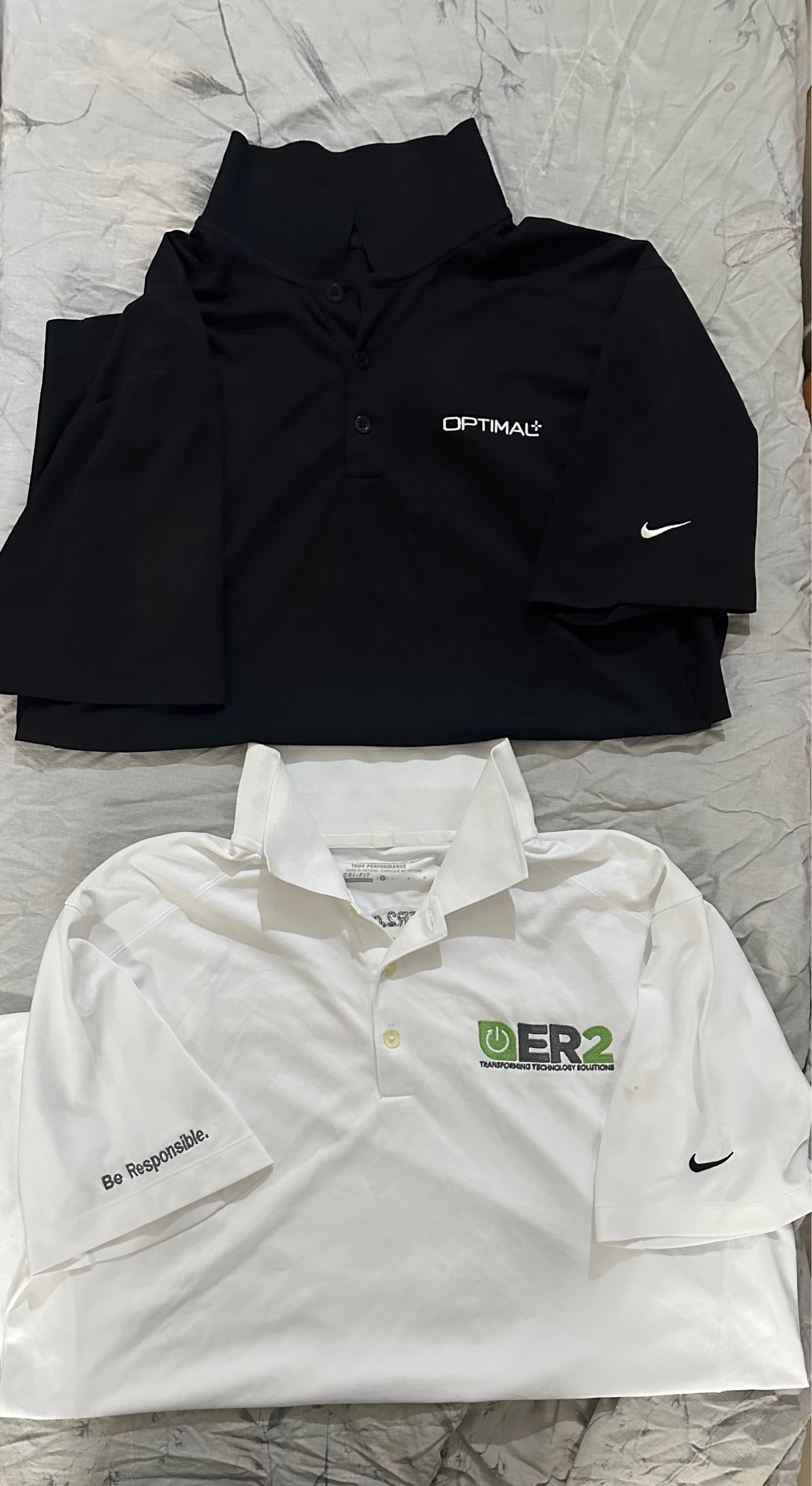 ナイキカラーシャツ