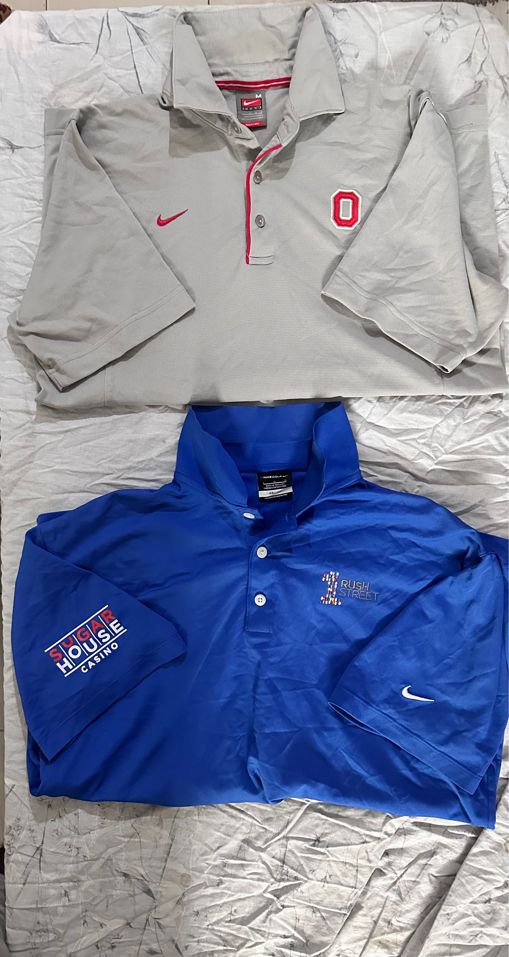 ナイキ ドライフィット (ナイキカラーTシャツ)