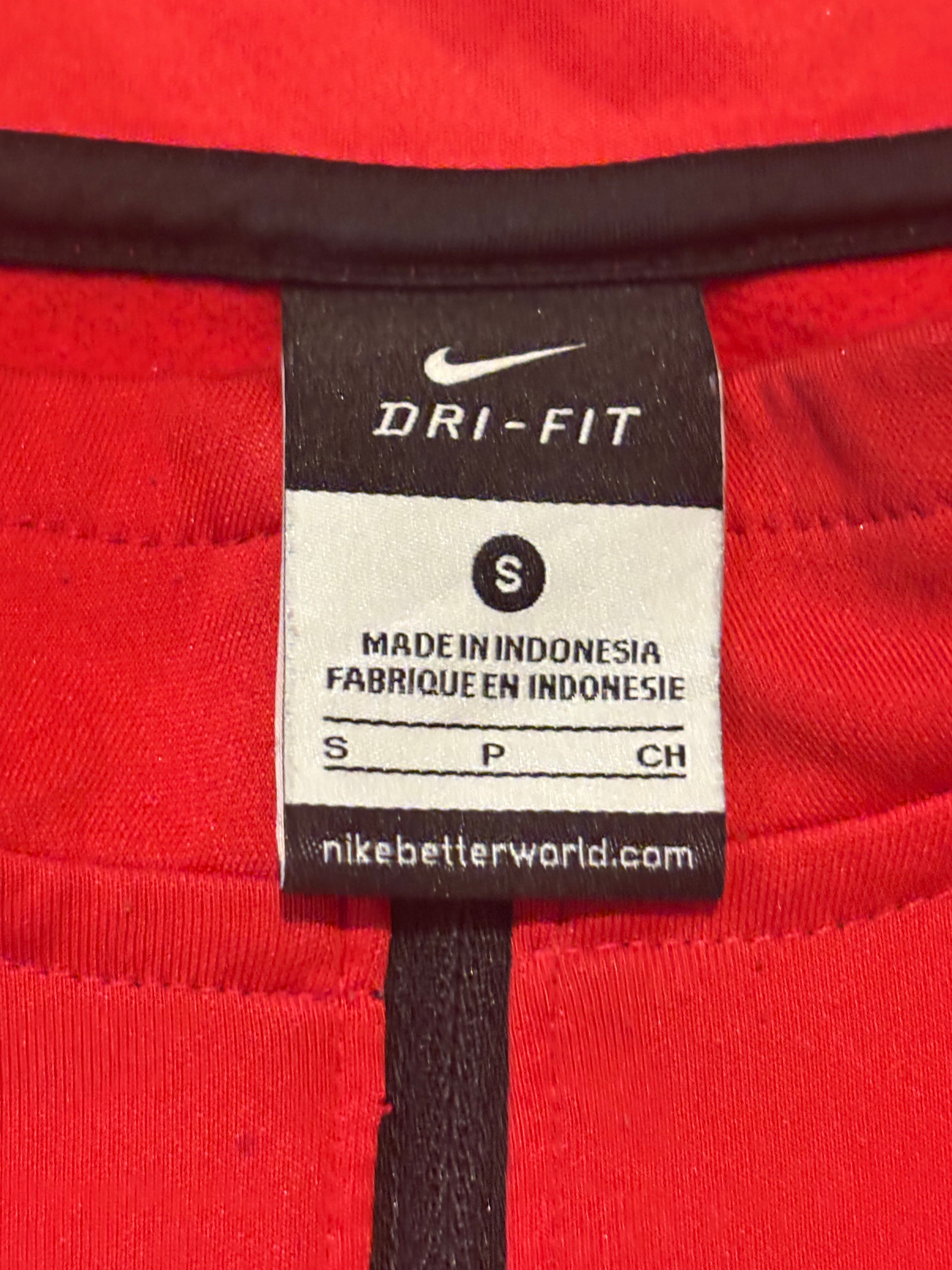 ナイキ ドリフィット Tシャツ