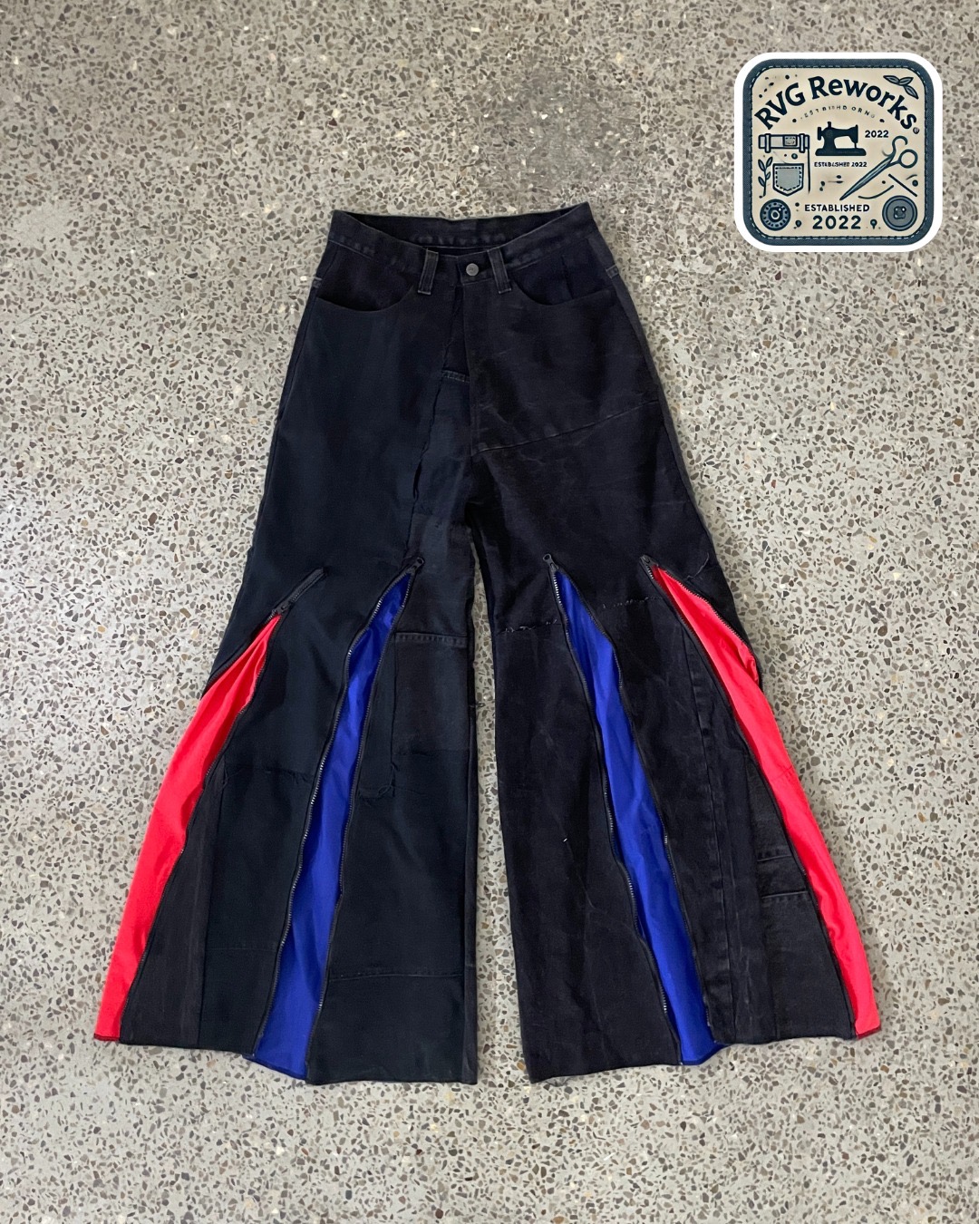 アップサイクルジップパネルデニムジーンズ