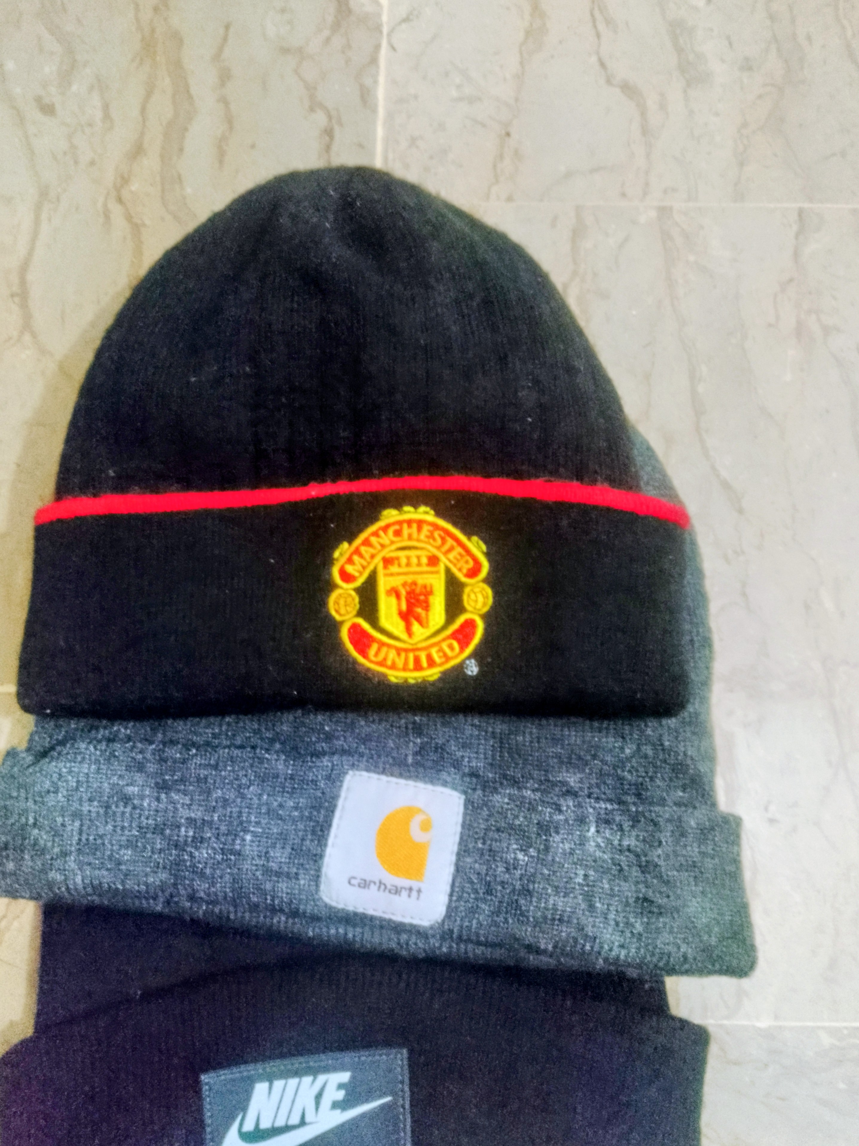 Carhartt & mixed brands beanies