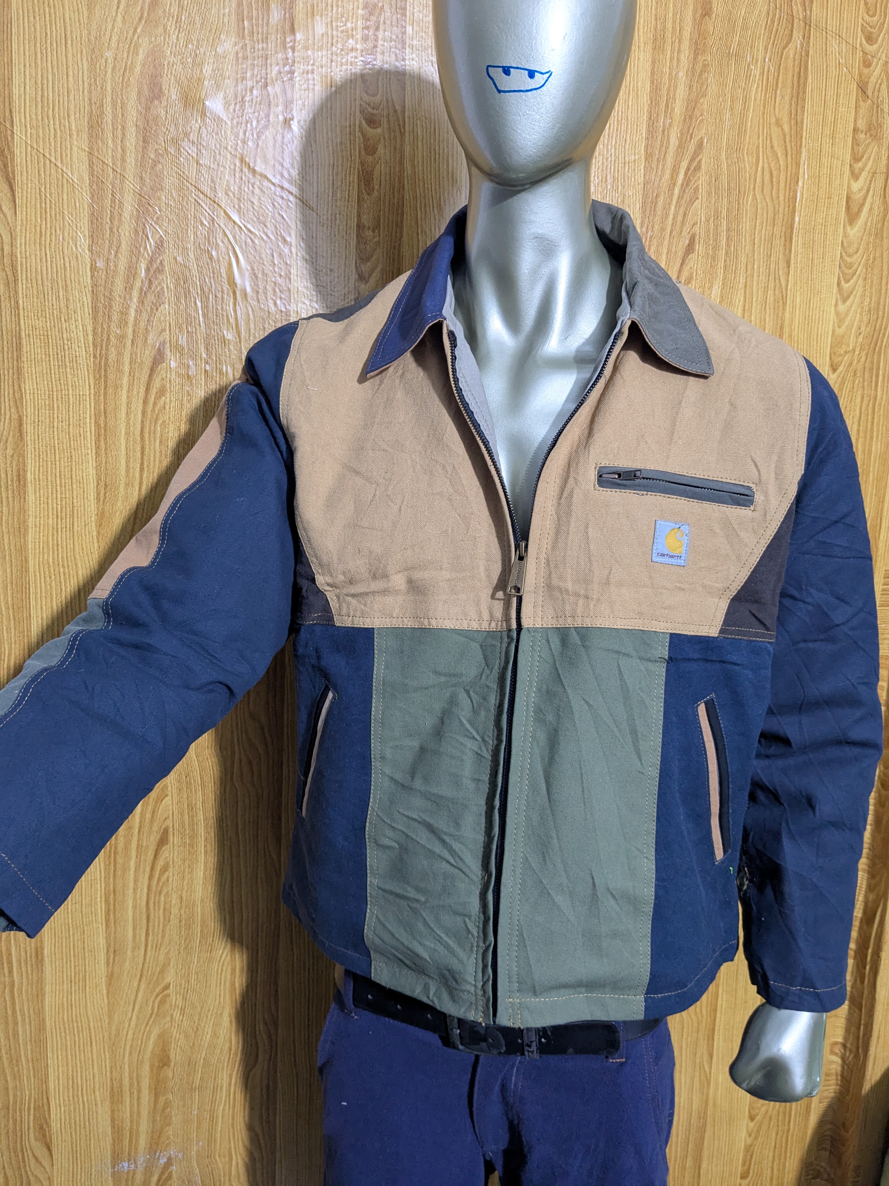 Chaqueta Carhartt Detroit de upcycling