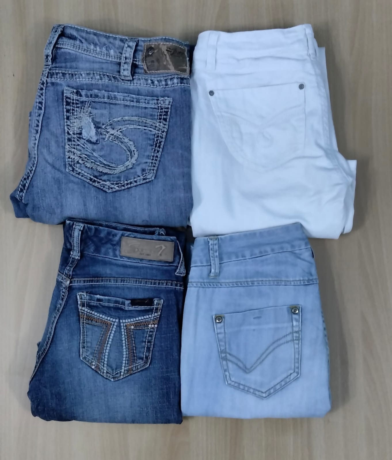 JE 0551 Jeans évasés ornés pour femmes