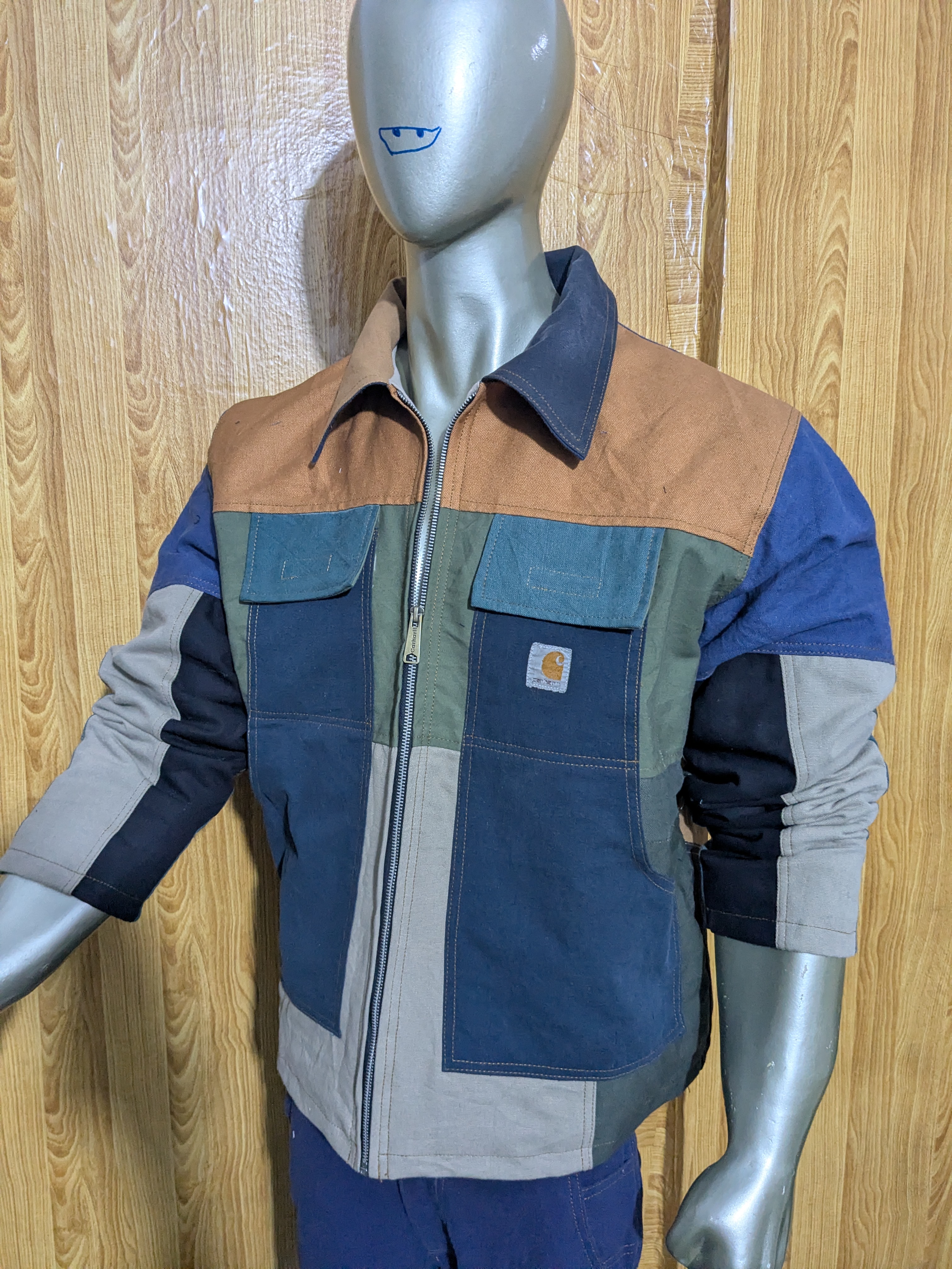 Chaqueta Carhartt Detroit de upcycling