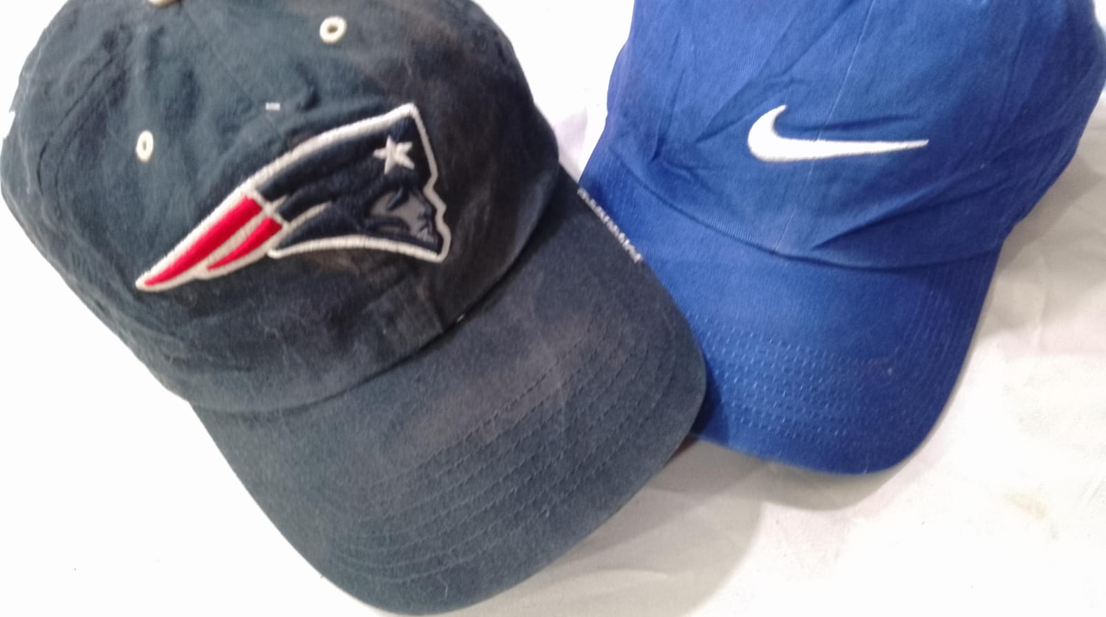 CR6244  Vintage Mix Brand Caps