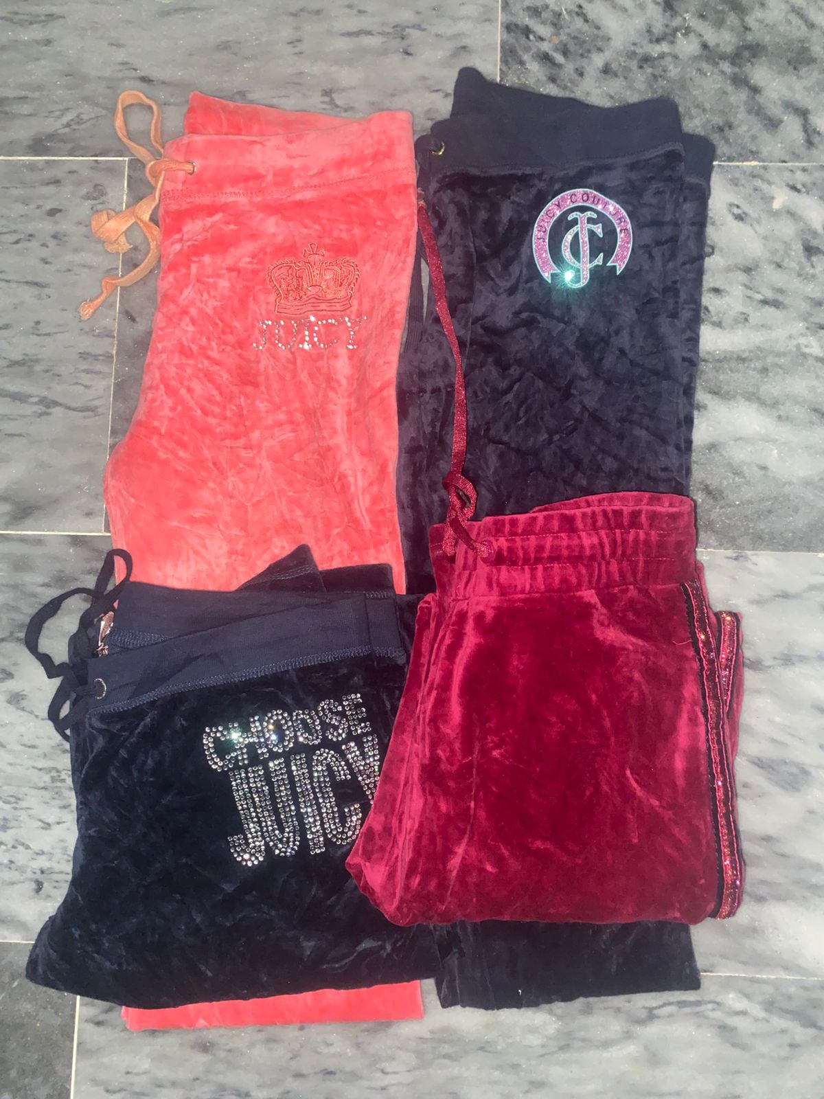 美しいジュシー・クチュールのトラウザーズ