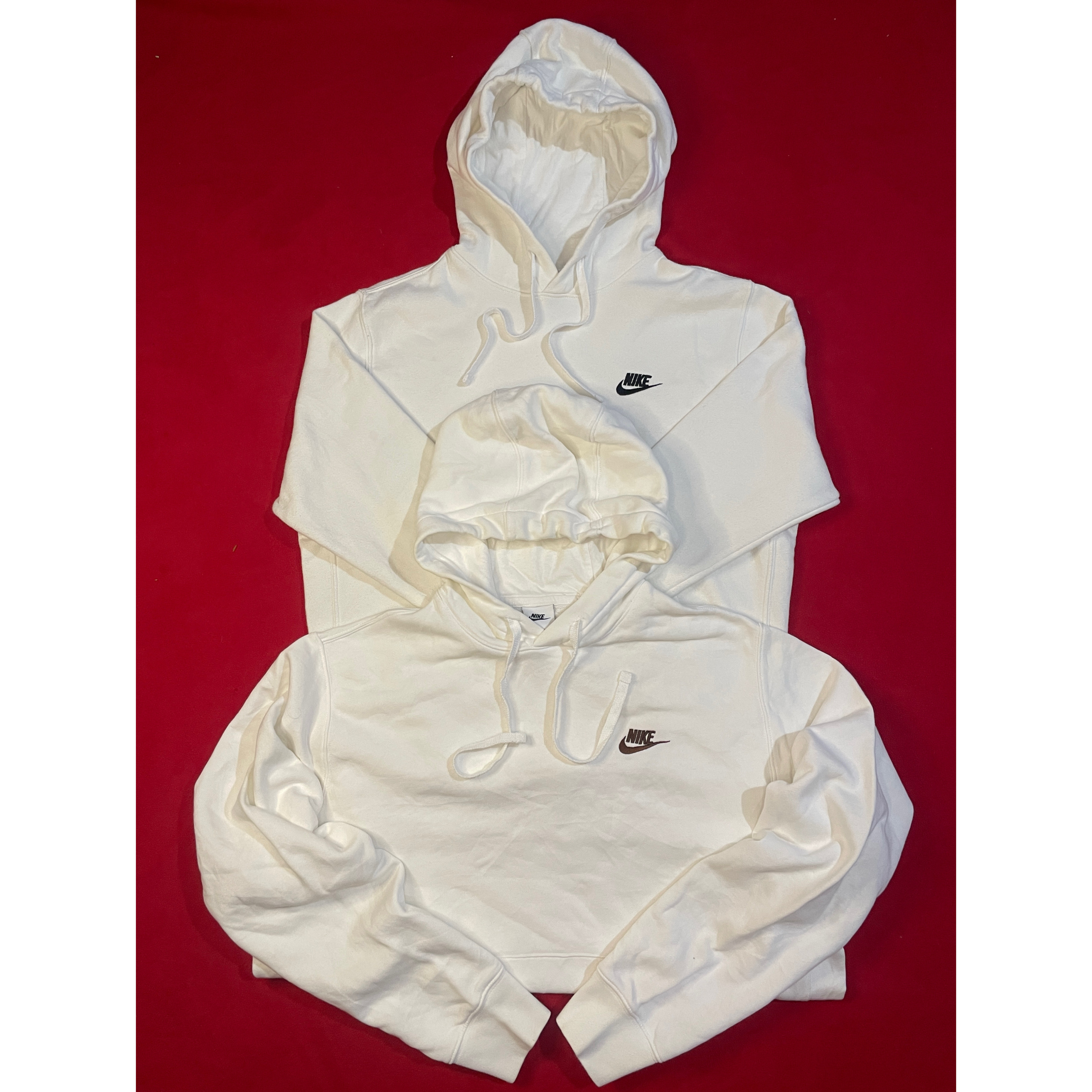 ナイキのフーディーやジッパー