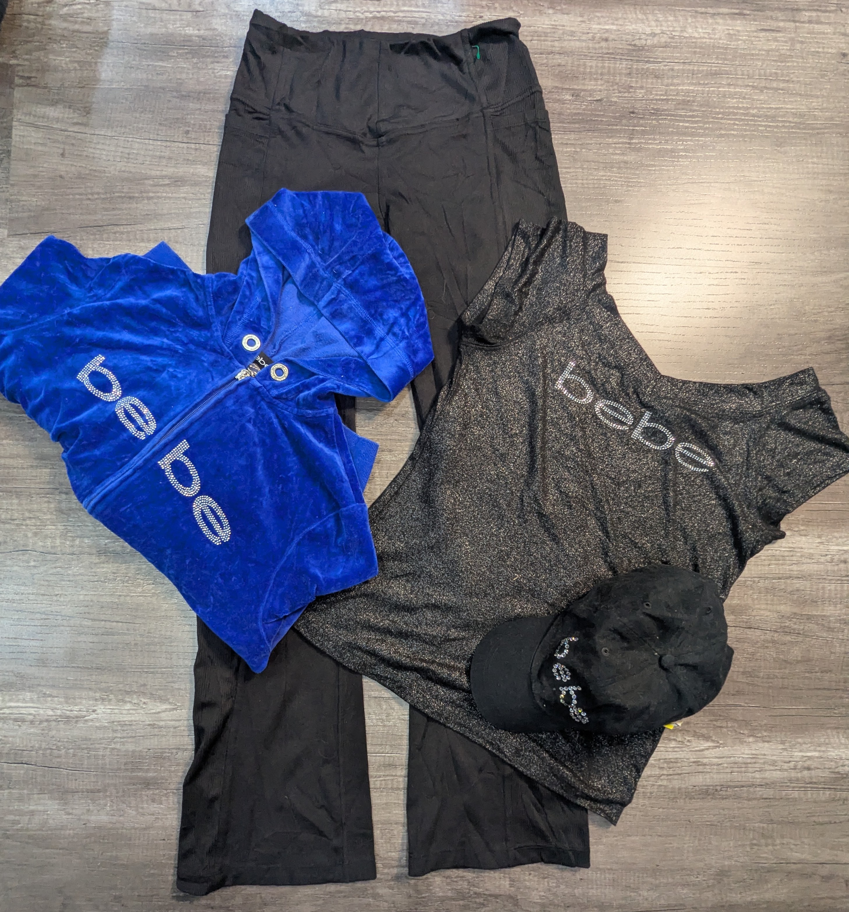 3509 - Bebe Cap , camisetas, sudaderas, leggings, ..