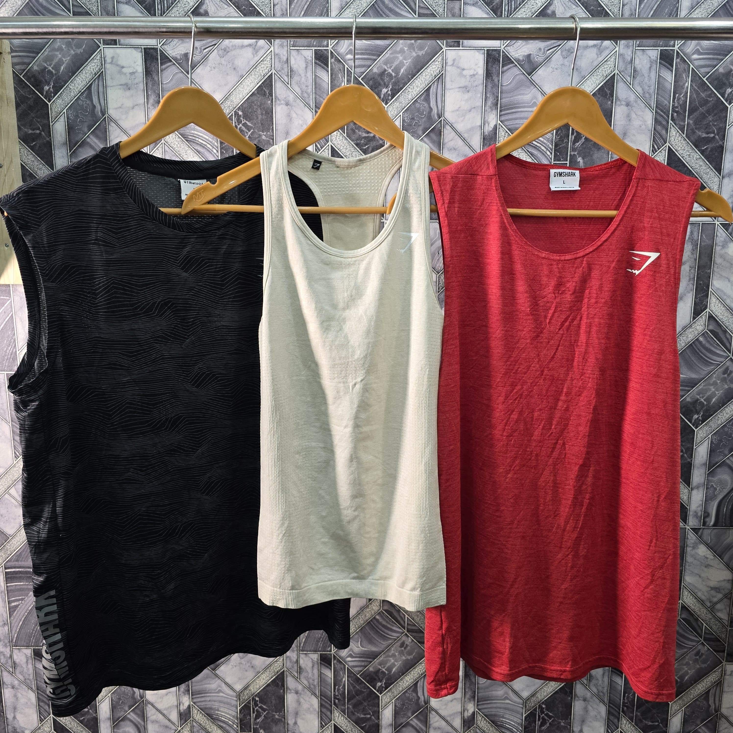 AV-0864 Gymshark Tank Tops