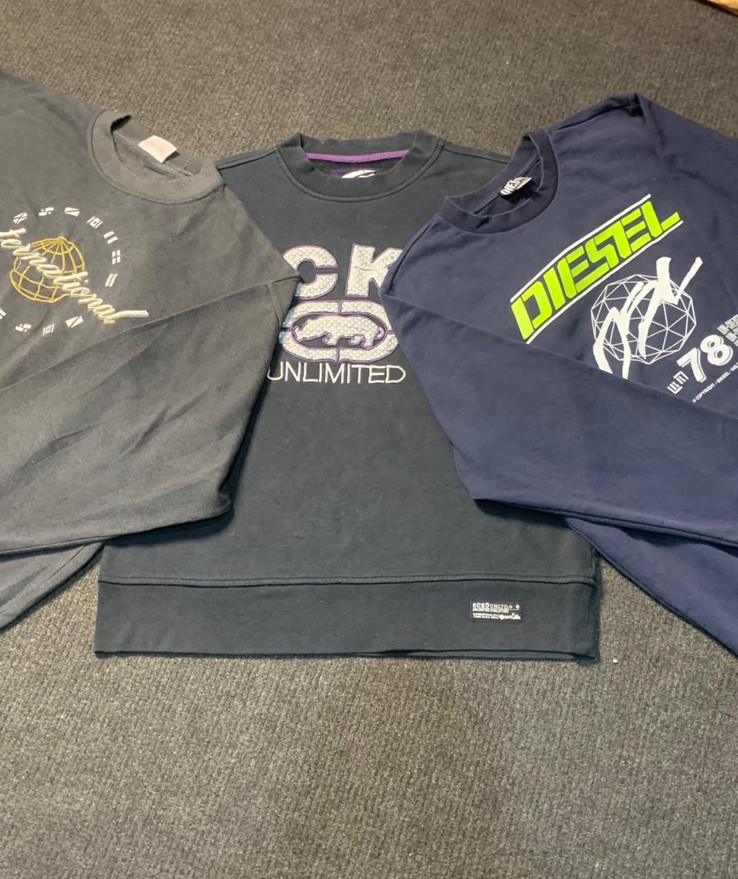 🔥 Branded Sweatshirts - Cozy & Stylish! 🔥