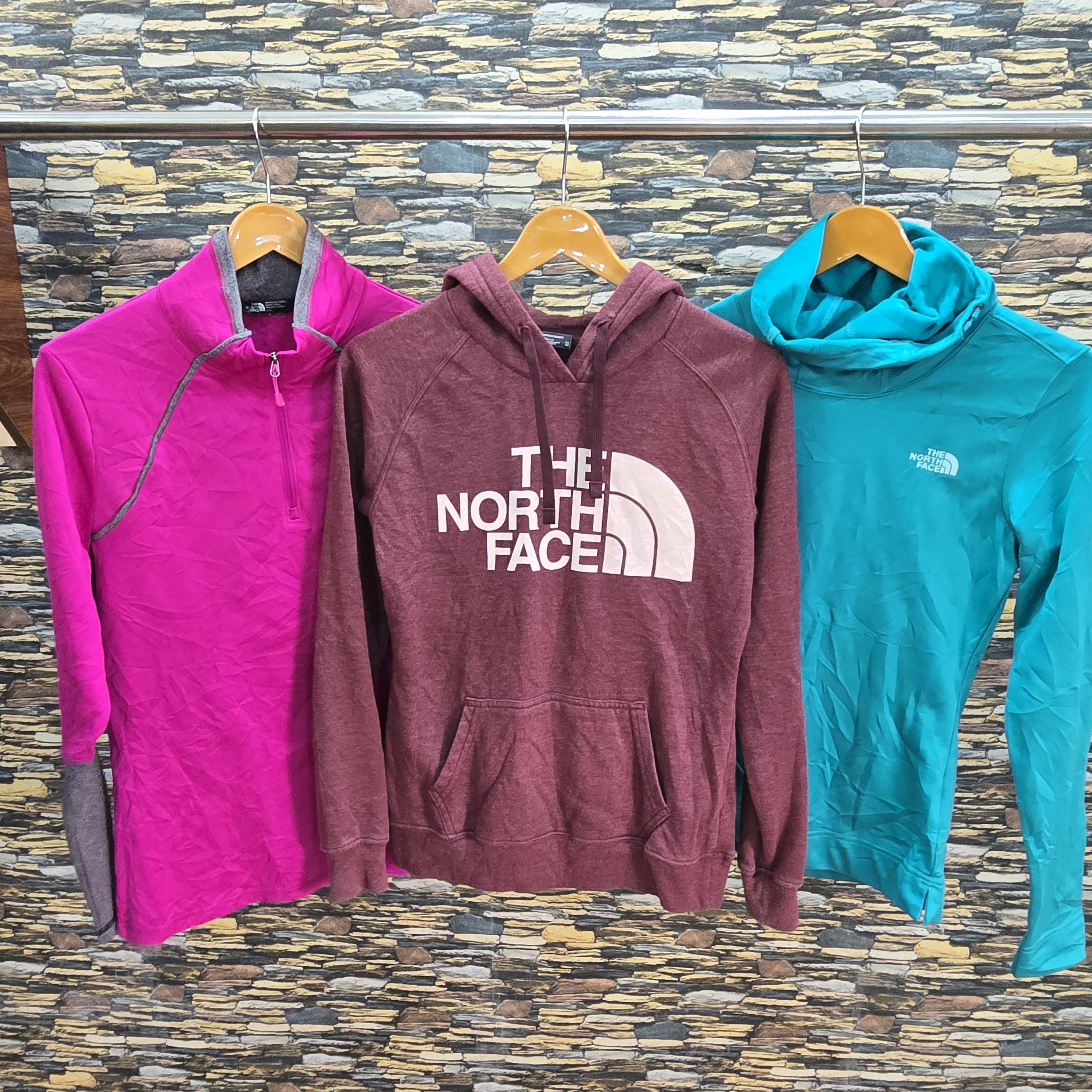 AV-0875 The North Face Sweatshirts & Hoodies