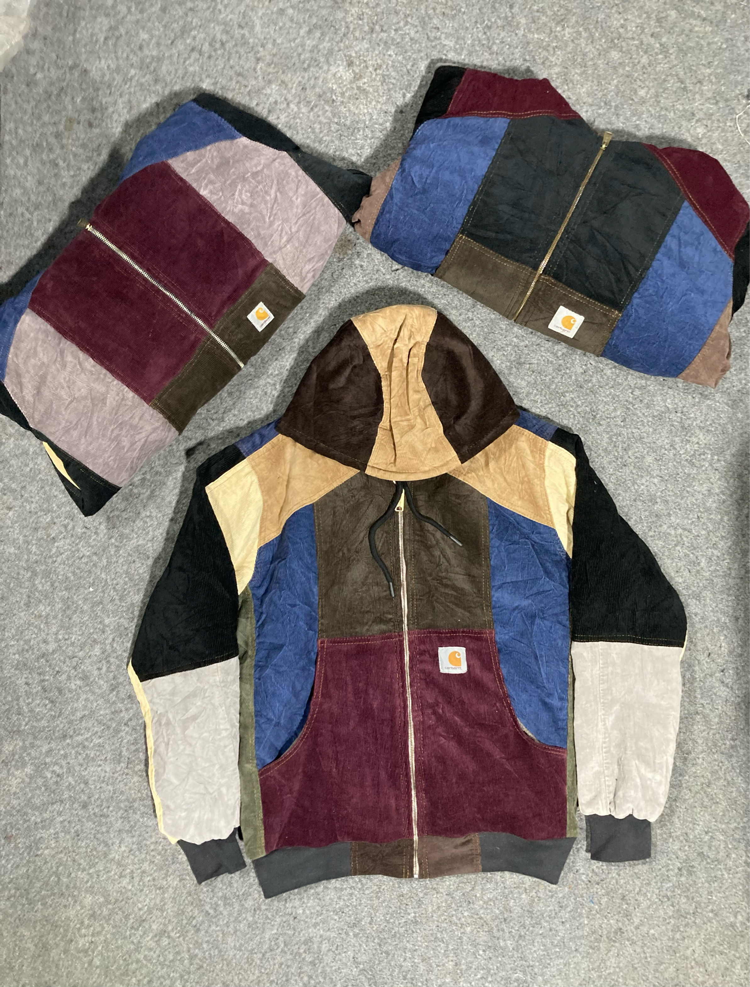 Hoodie de pana Carhartt reciclado