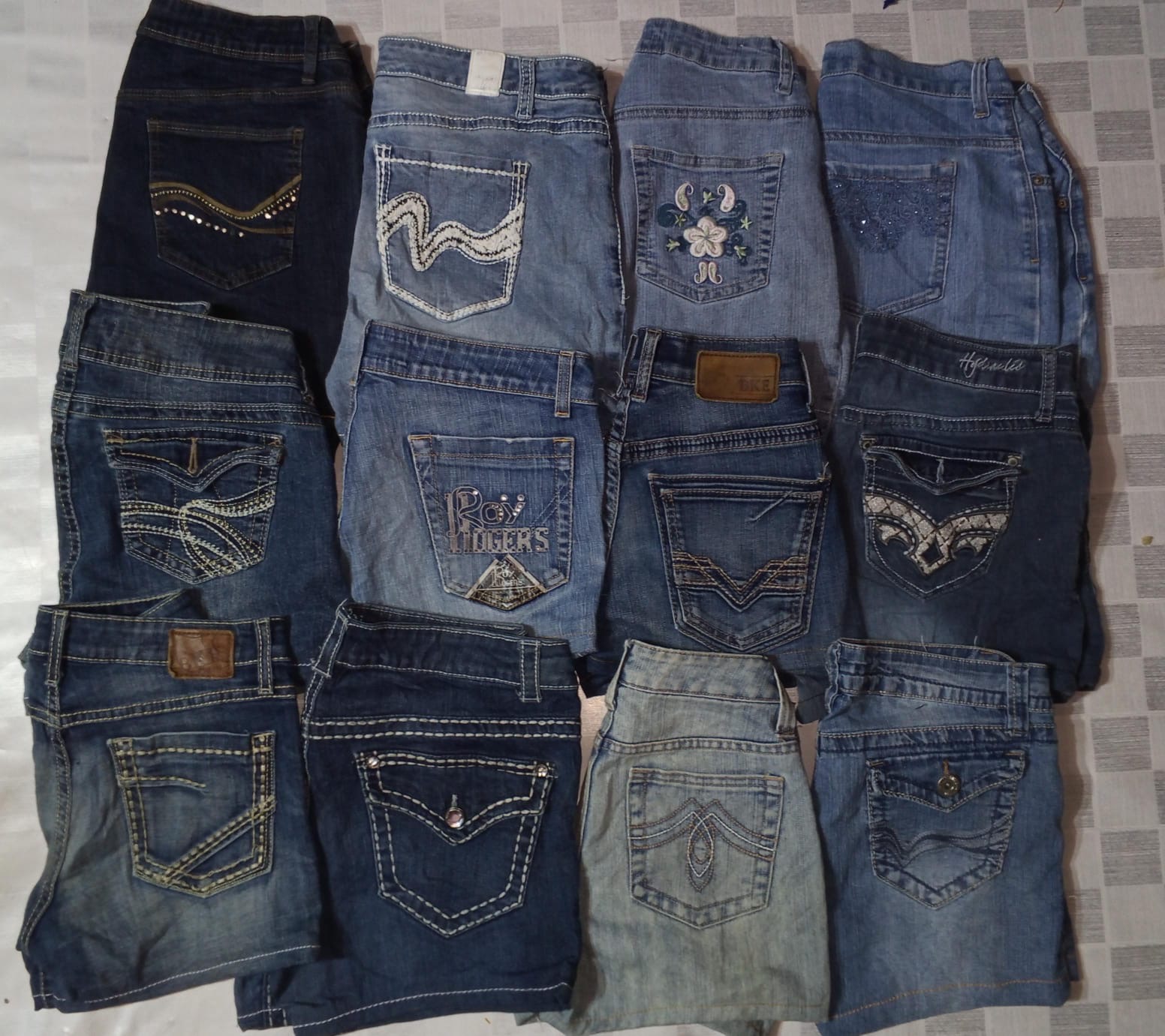 NO BOUNDARIES AND OTHER MIX BRANDS MINI SHORTS